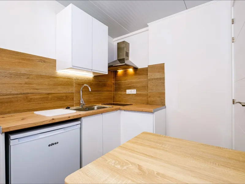 Exclusive Penthouse by the Sea with Two Guest Studios