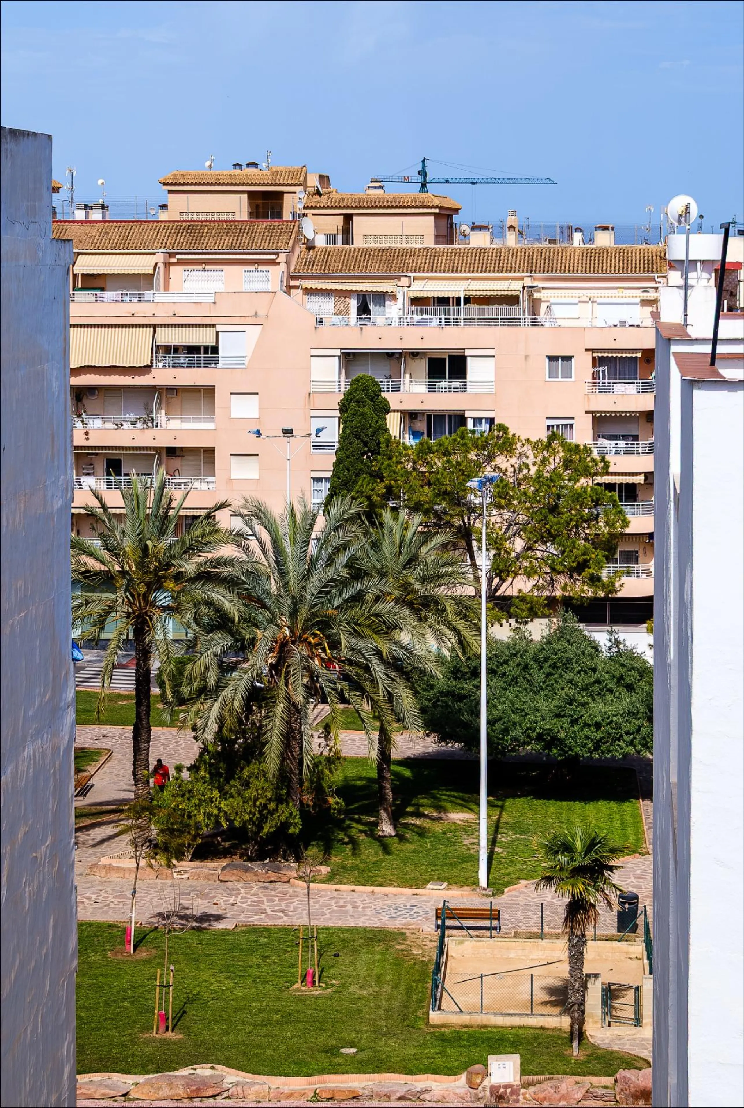 Exclusive Penthouse by the Sea with Two Guest Studios
