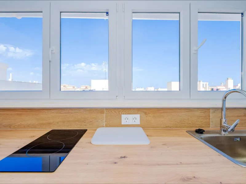 Exclusive Penthouse by the Sea with Two Guest Studios