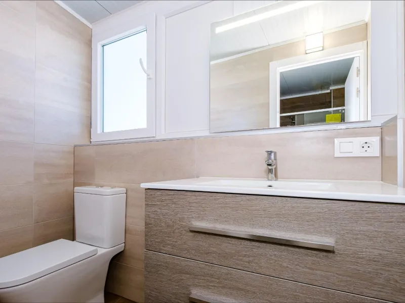 Exclusive Penthouse by the Sea with Two Guest Studios