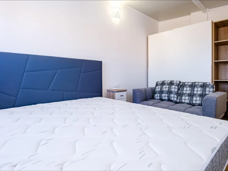 Exclusive Penthouse by the Sea with Two Guest Studios