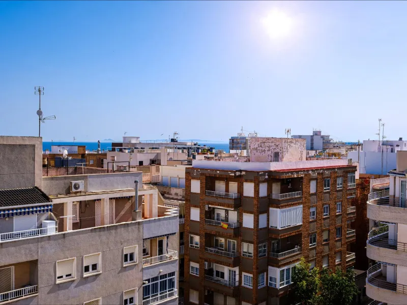 Exclusive Penthouse by the Sea with Two Guest Studios