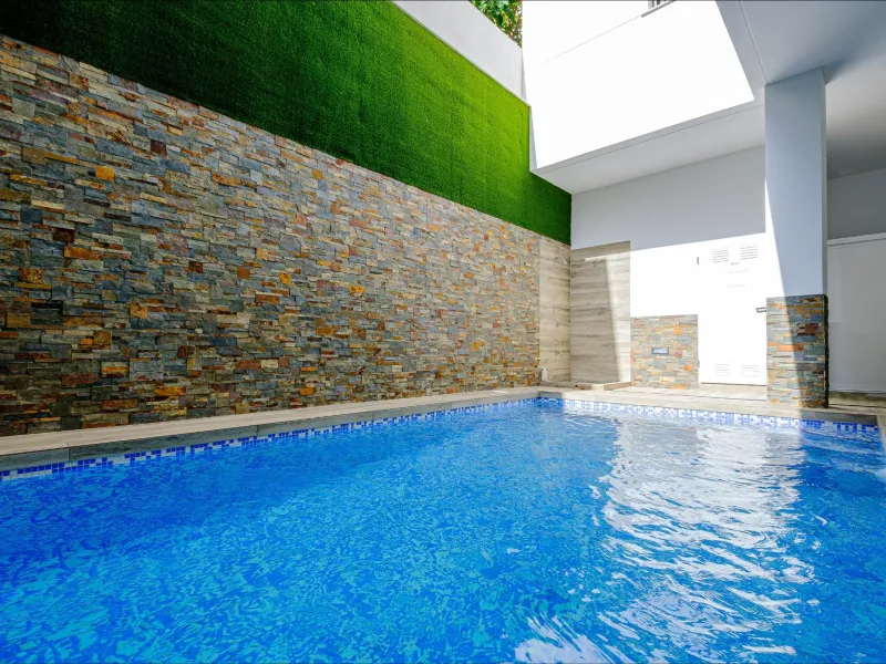 Exclusive Penthouse by the Sea with Two Guest Studios