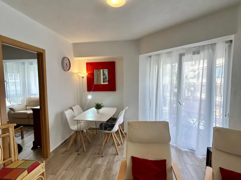 Piso reformado de 3 habitaciones con terraza en pleno centro de Torrevieja I 198.000€