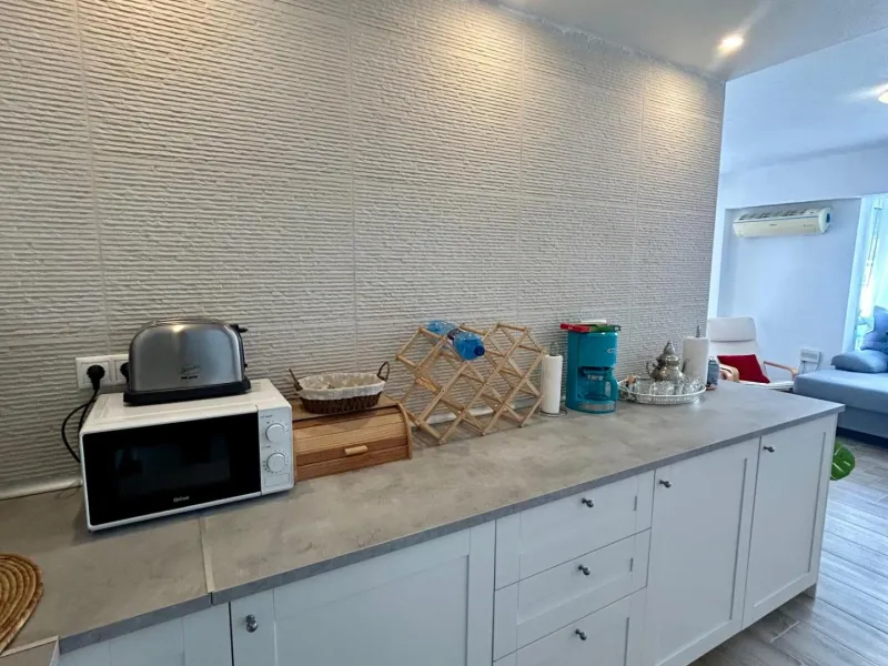 Piso reformado de 3 habitaciones con terraza en pleno centro de Torrevieja I 198.000€