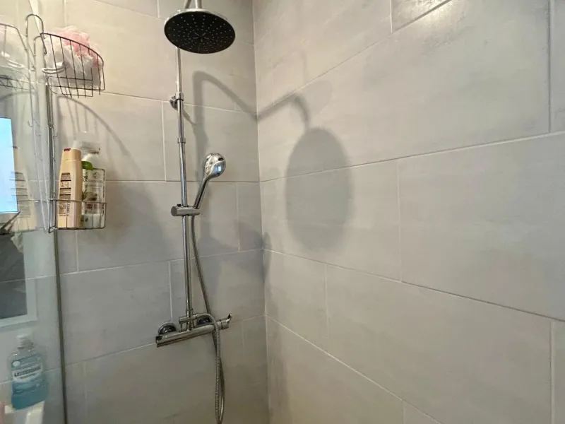 Piso reformado de 3 habitaciones con terraza en pleno centro de Torrevieja I 198.000€