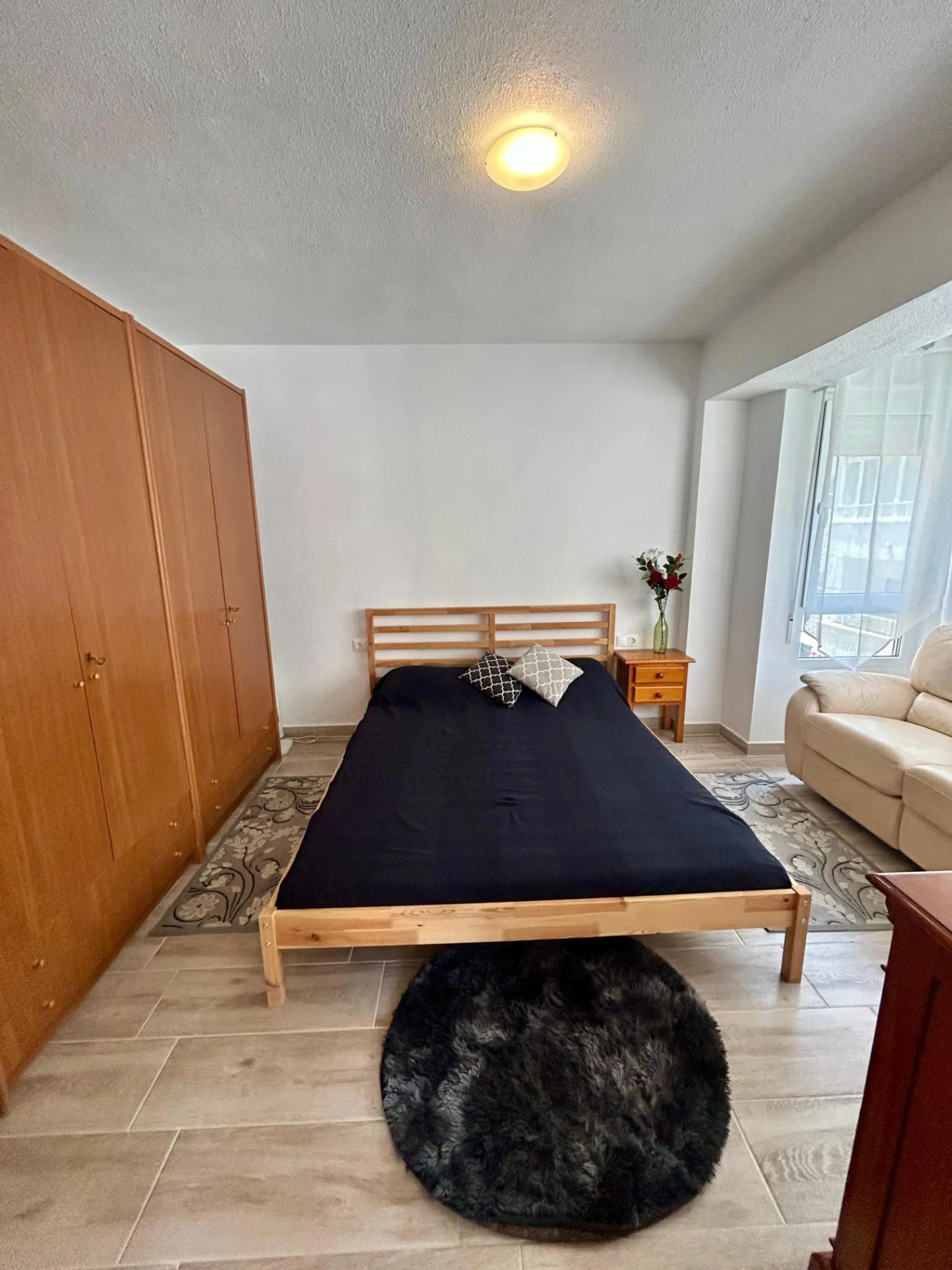 Piso reformado de 3 habitaciones con terraza en pleno centro de Torrevieja I 198.000€