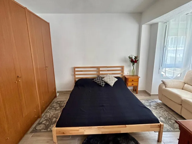 Piso reformado de 3 habitaciones con terraza en pleno centro de Torrevieja I 198.000€