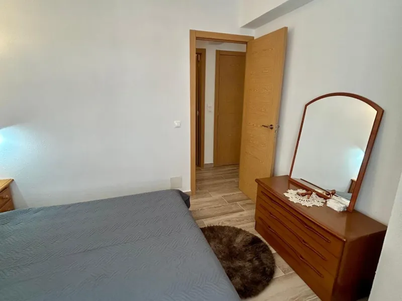 Piso reformado de 3 habitaciones con terraza en pleno centro de Torrevieja I 198.000€