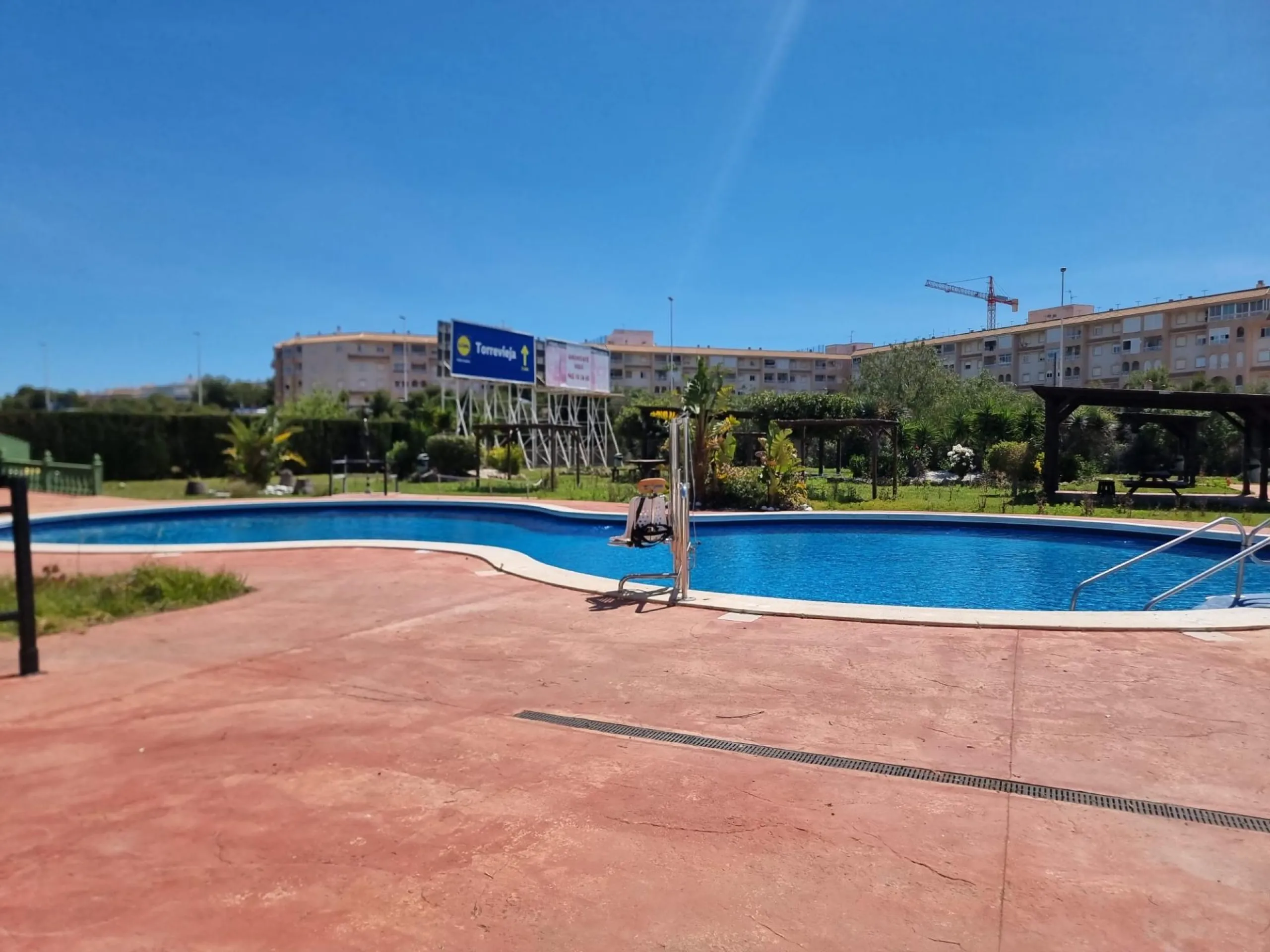 Charming Renovated Bungalow in Torrevieja, Ideal for Enjoying the Sun