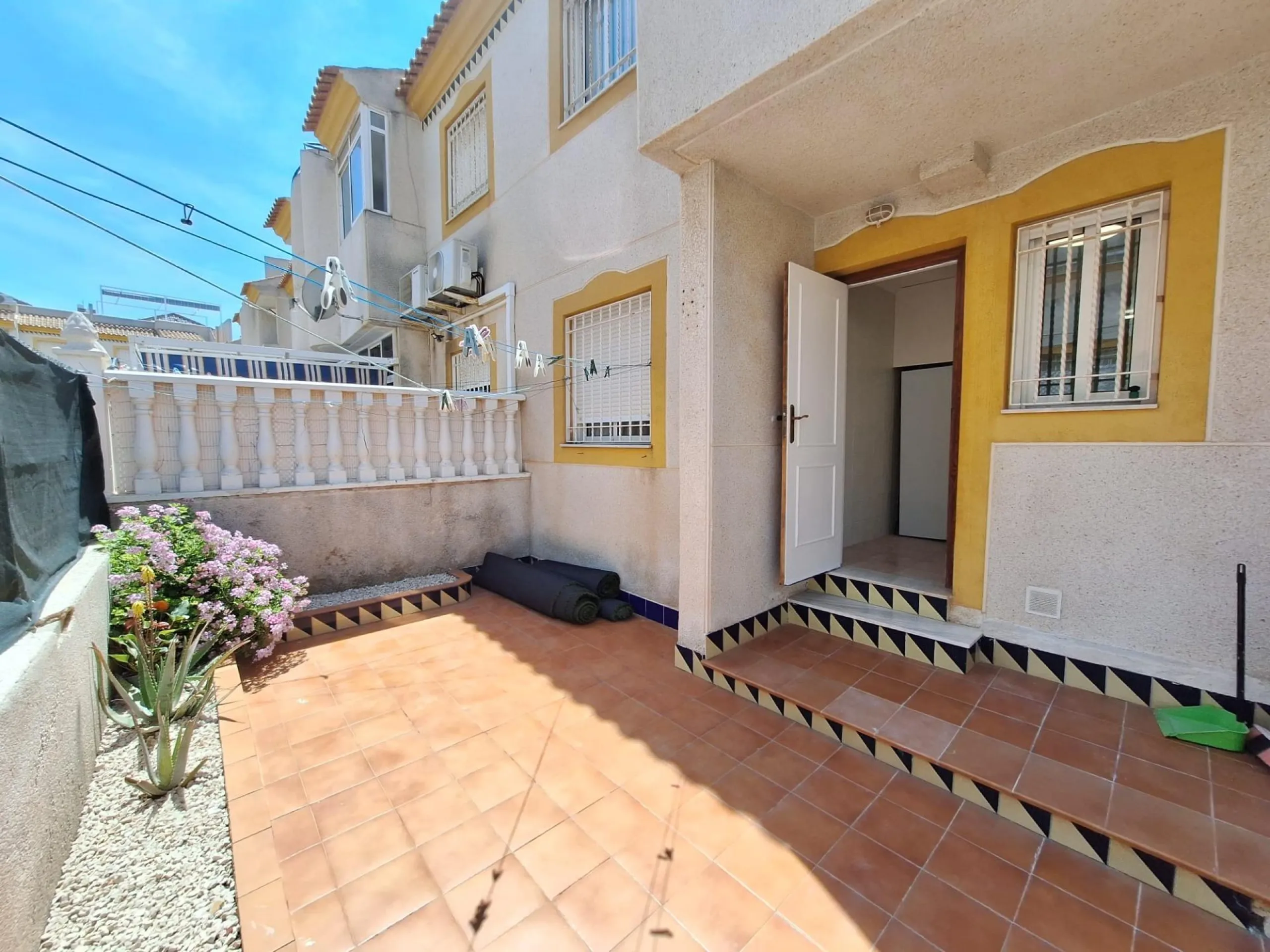 Charming Bungalow in Torrevieja with Community Pool and All Exterior