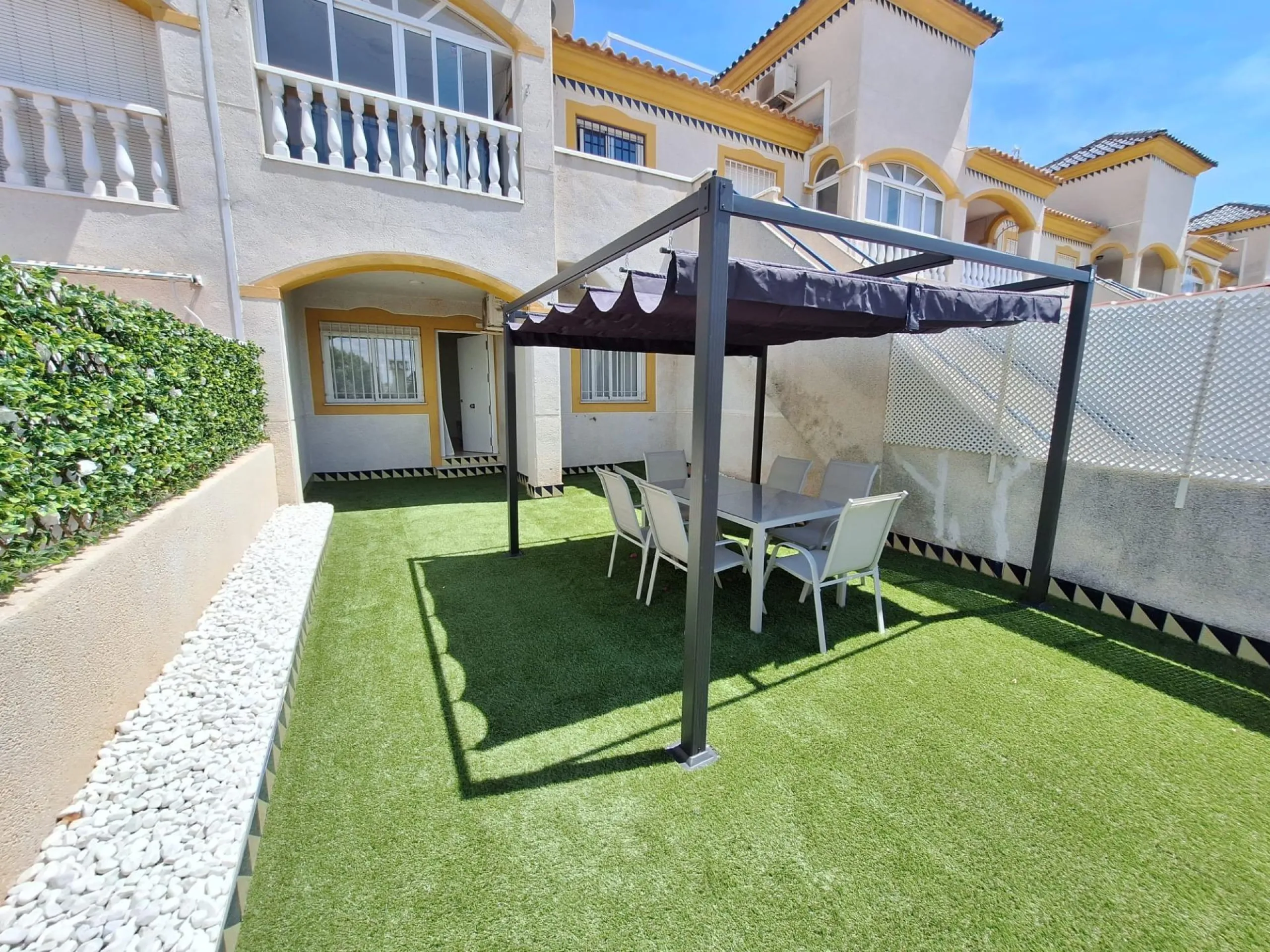 Charming Bungalow in Torrevieja with Community Pool and All Exterior