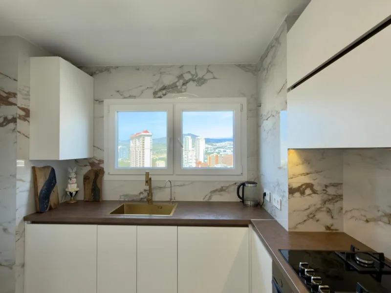 Elegant apartments by the sea in the prestigious area of Poniente, Benidorm