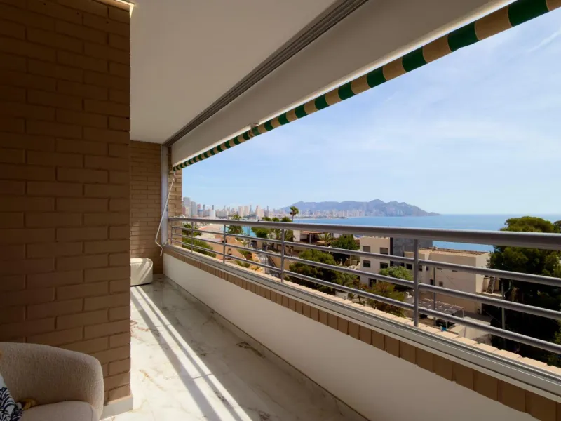 Elegant apartments by the sea in the prestigious area of Poniente, Benidorm