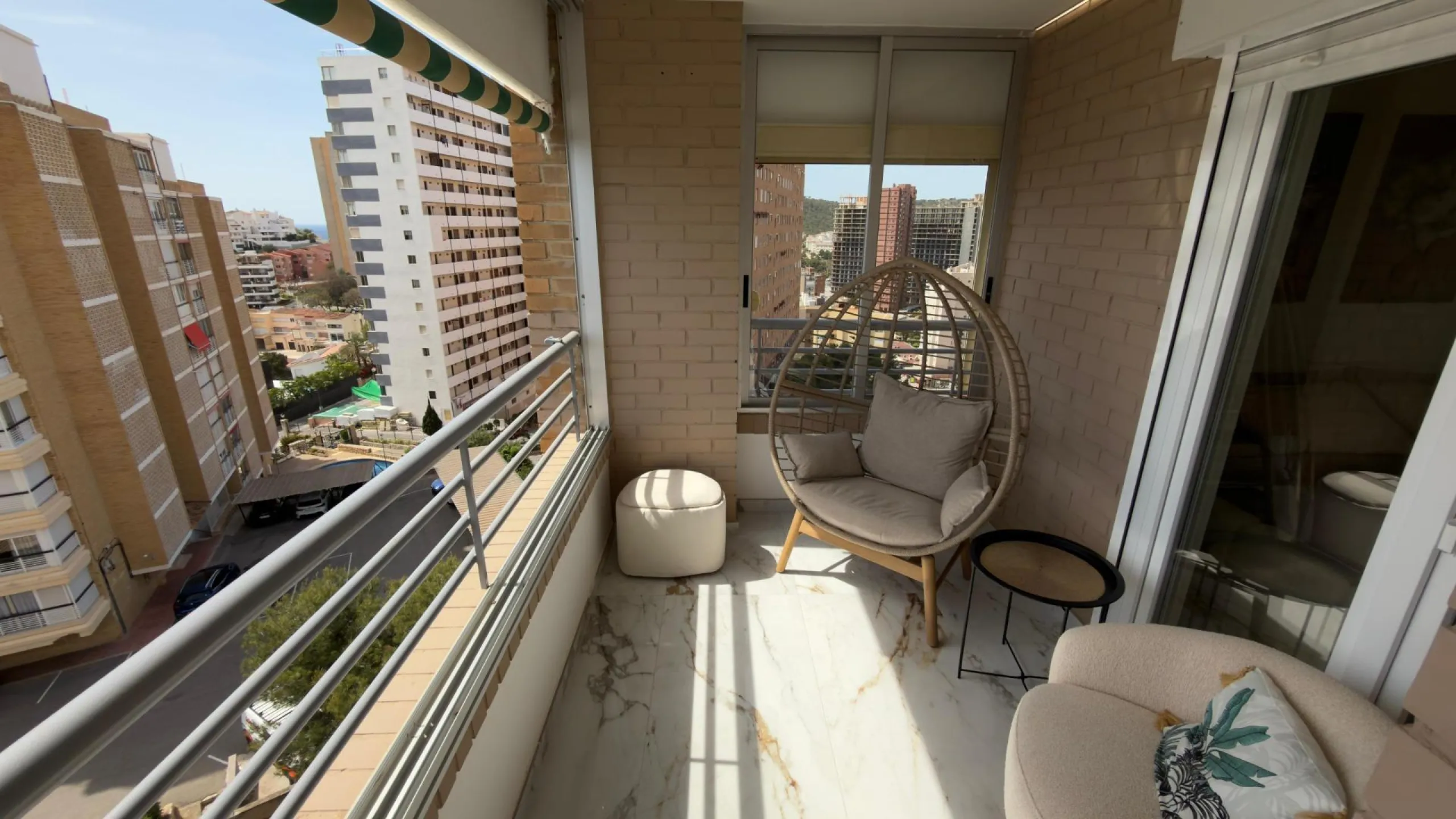 Elegant apartments by the sea in the prestigious area of Poniente, Benidorm