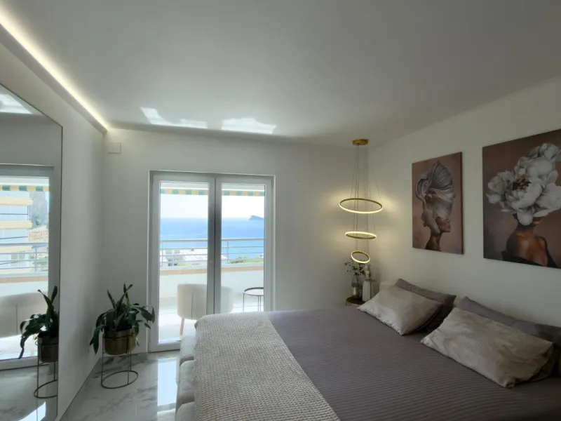 Elegant apartments by the sea in the prestigious area of Poniente, Benidorm