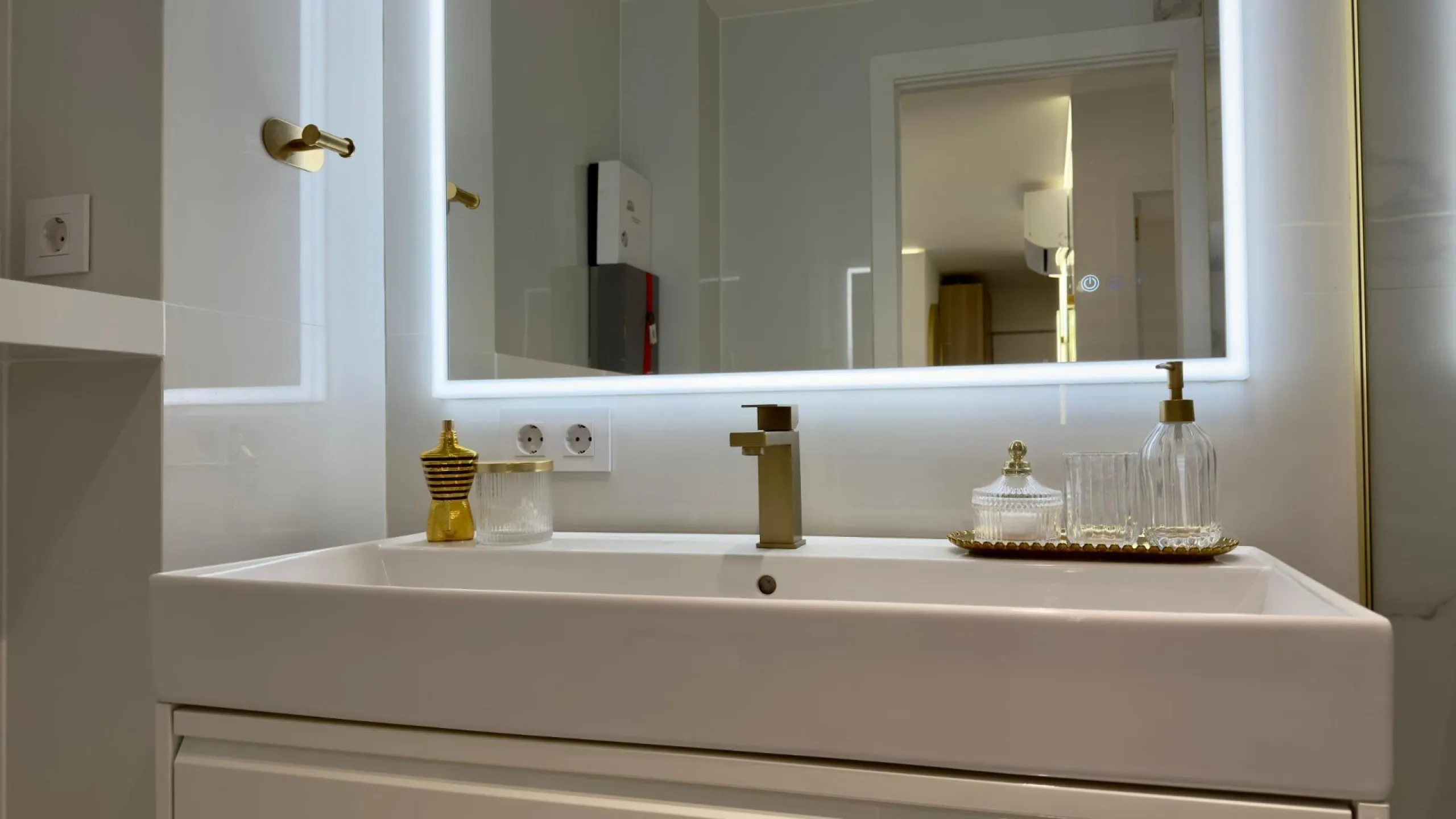 Elegant apartments by the sea in the prestigious area of Poniente, Benidorm