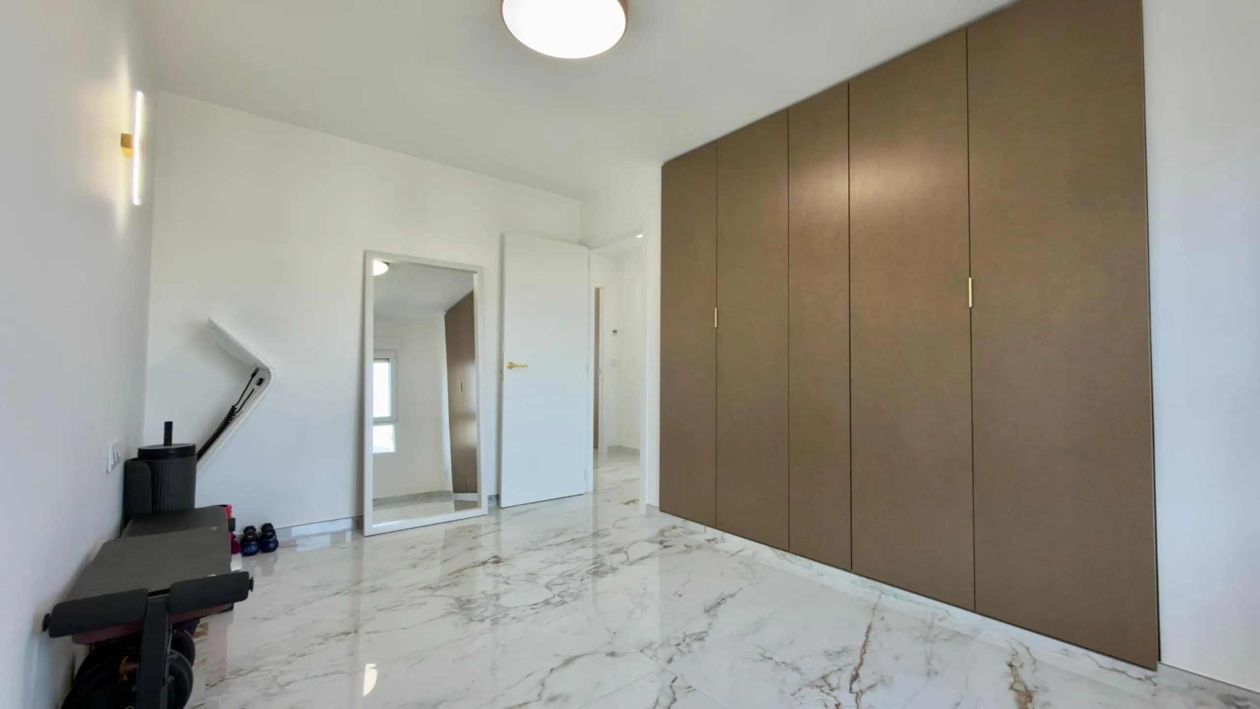 Elegant apartments by the sea in the prestigious area of Poniente, Benidorm