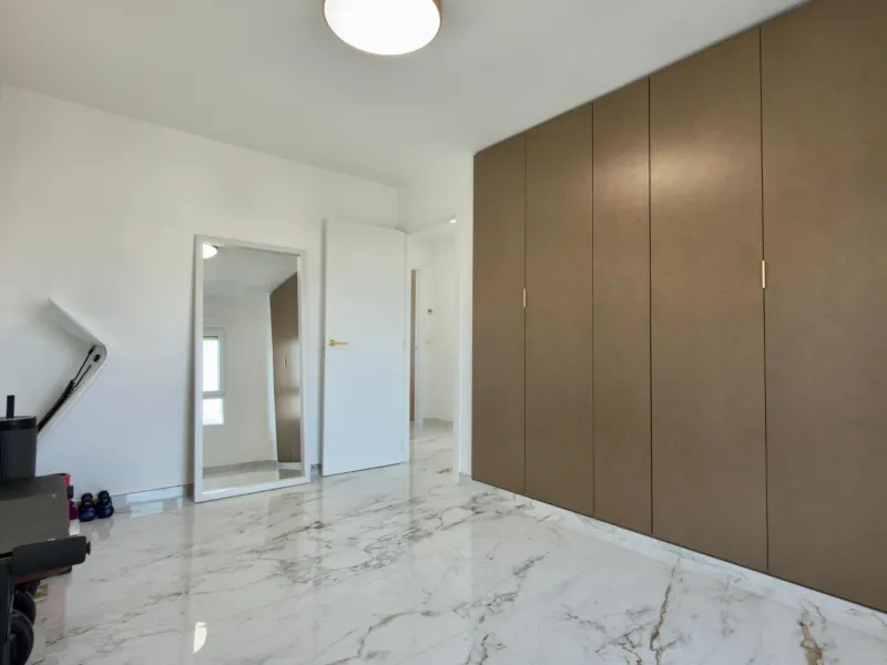 Elegant apartments by the sea in the prestigious area of Poniente, Benidorm