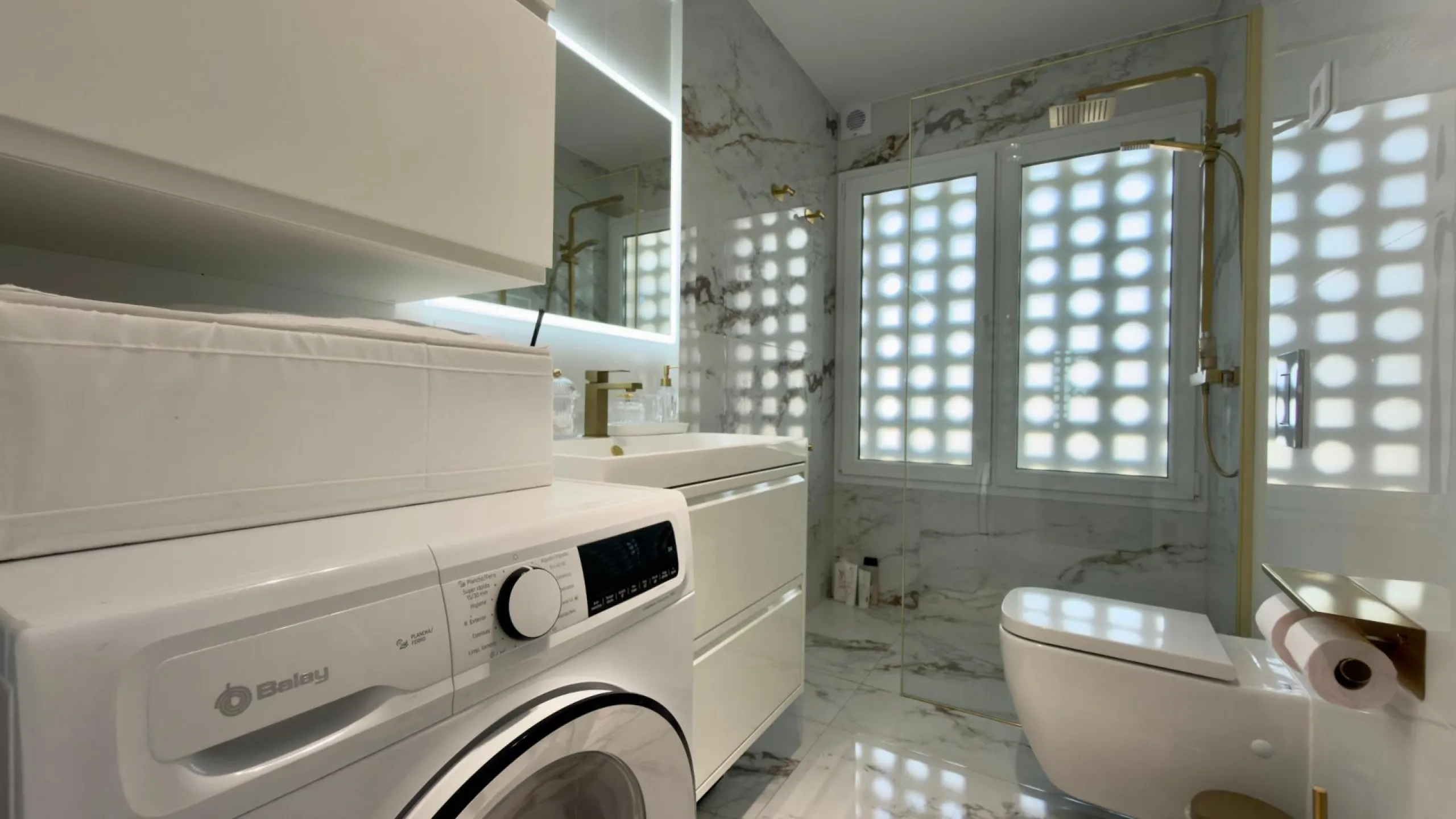 Elegant apartments by the sea in the prestigious area of Poniente, Benidorm