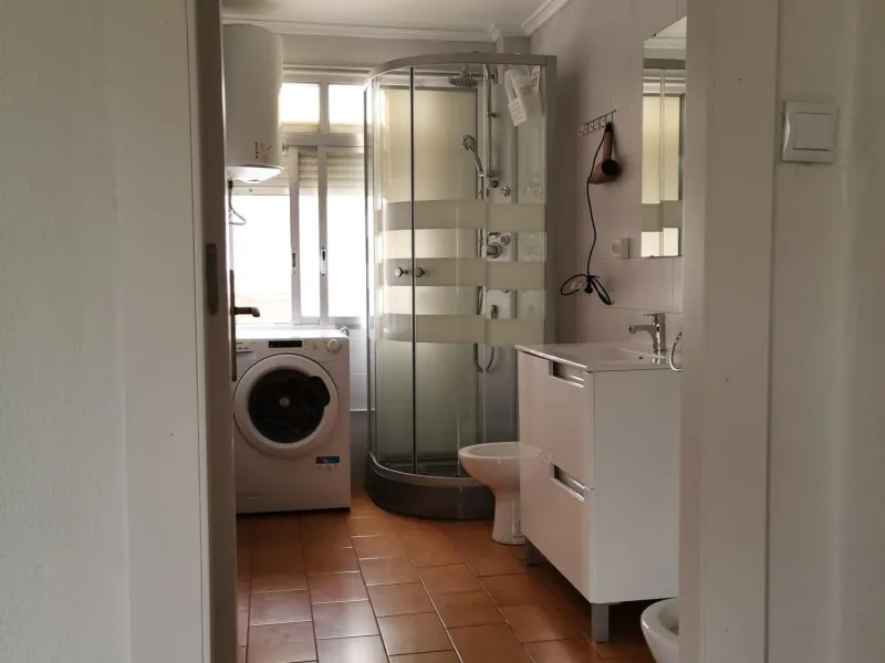 Acogedor Piso en Carolinas Altas, Alicante - Ideal para Entrar a Vivir