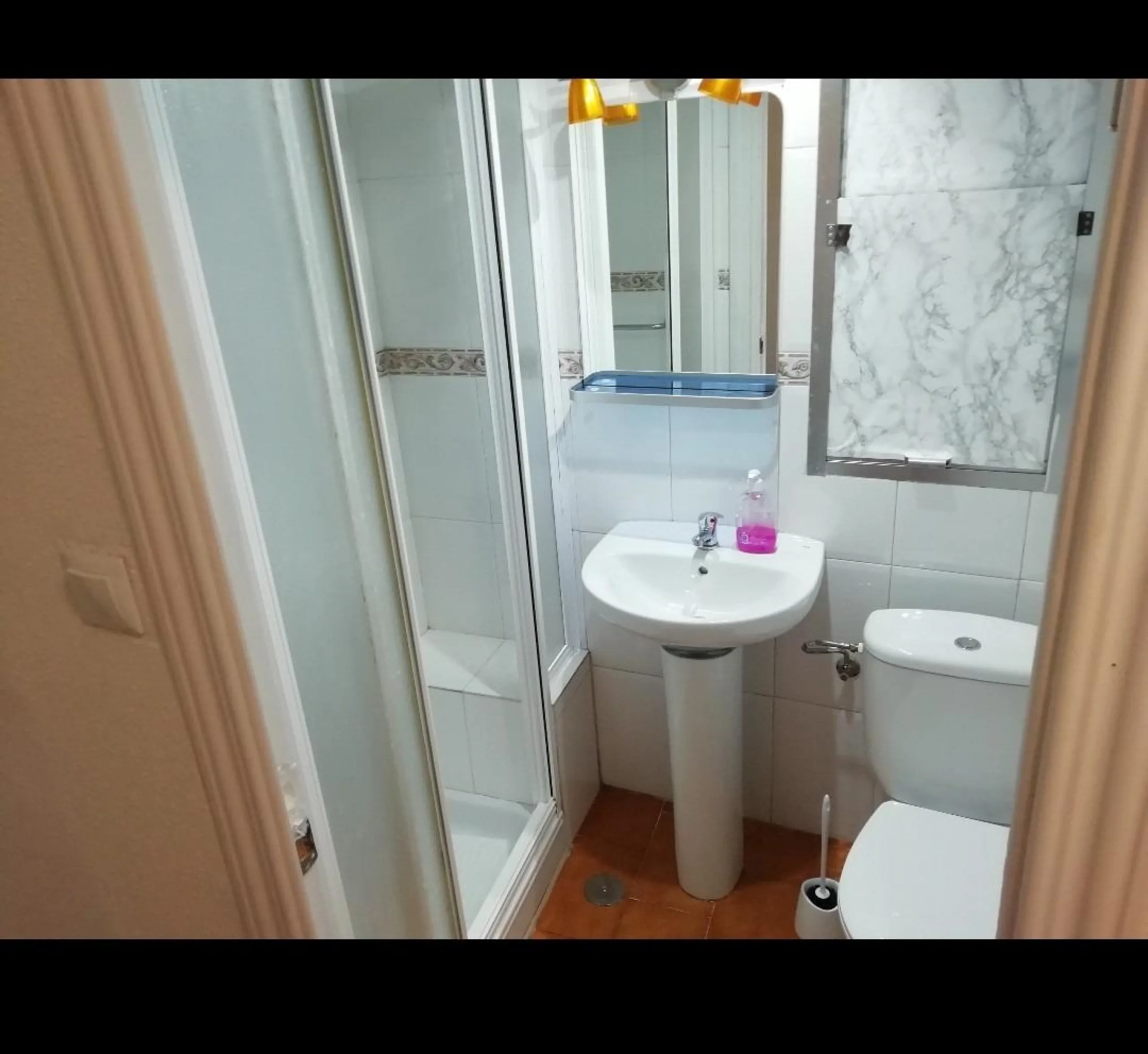 Acogedor Piso en Carolinas Altas, Alicante - Ideal para Entrar a Vivir