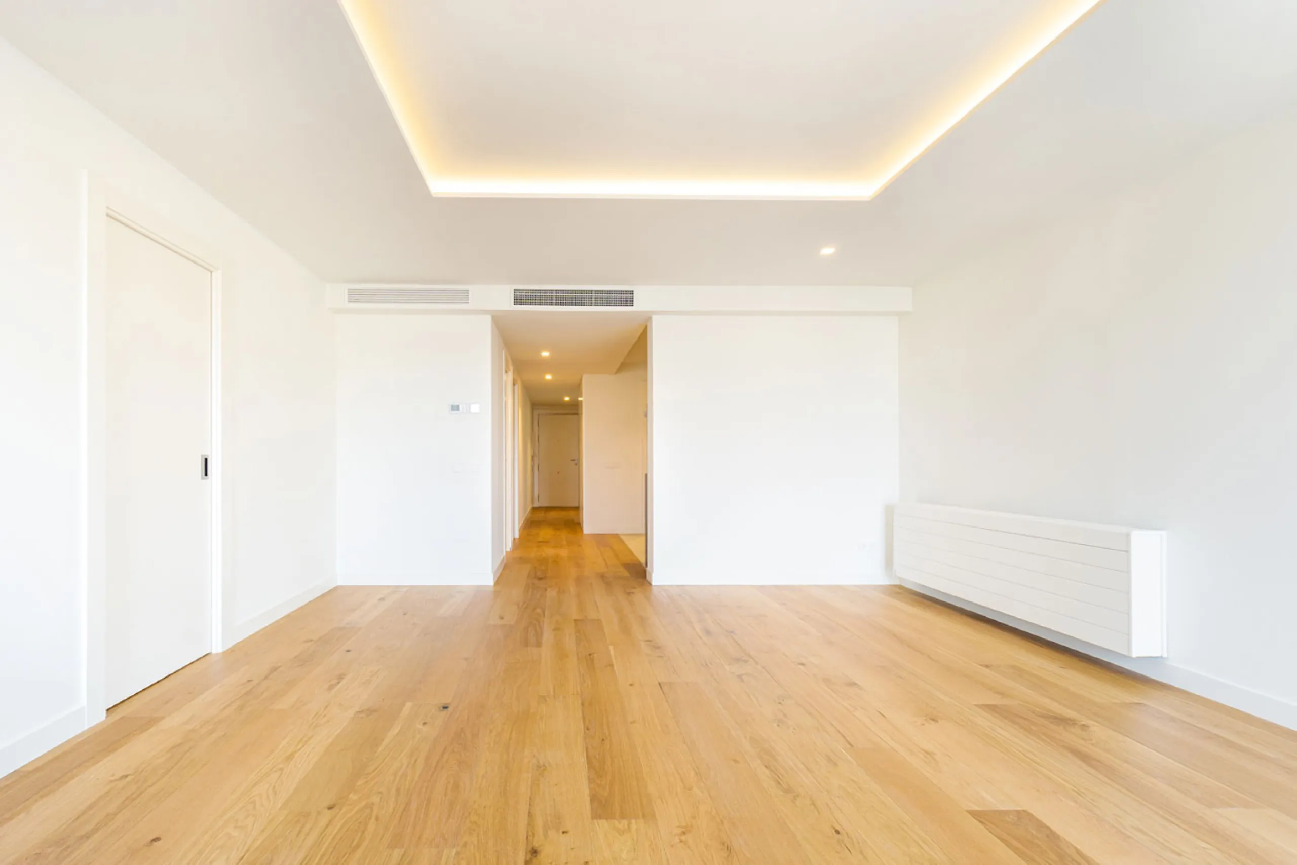Piso de lujo de diseño contemporáneo en la calle Casanova, Barcelona