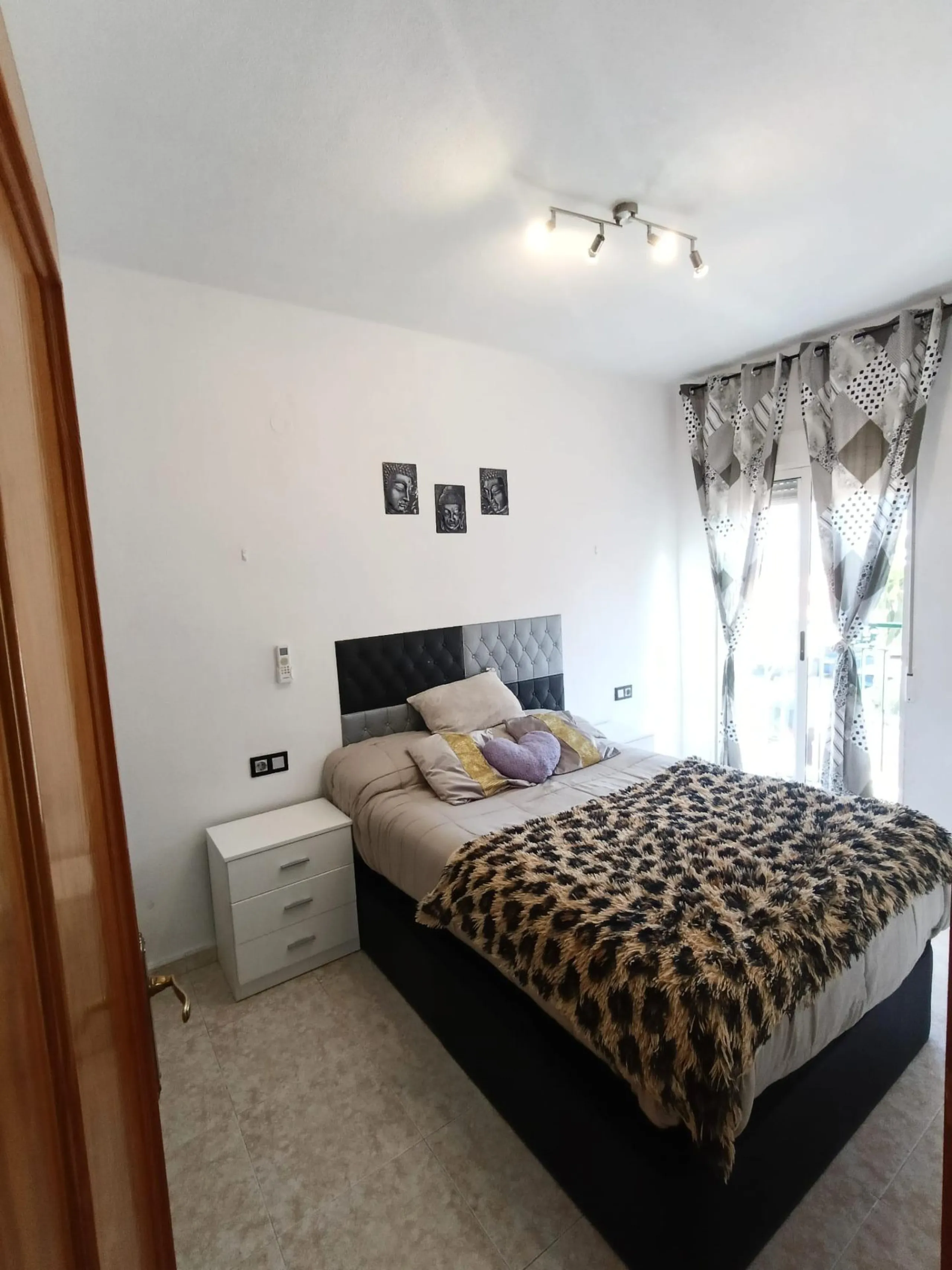 3 BEDROOM, 2 BATHROOM TOWNHOUSE WITH POOL IN LA LAGUNA DE TORREVIEJA