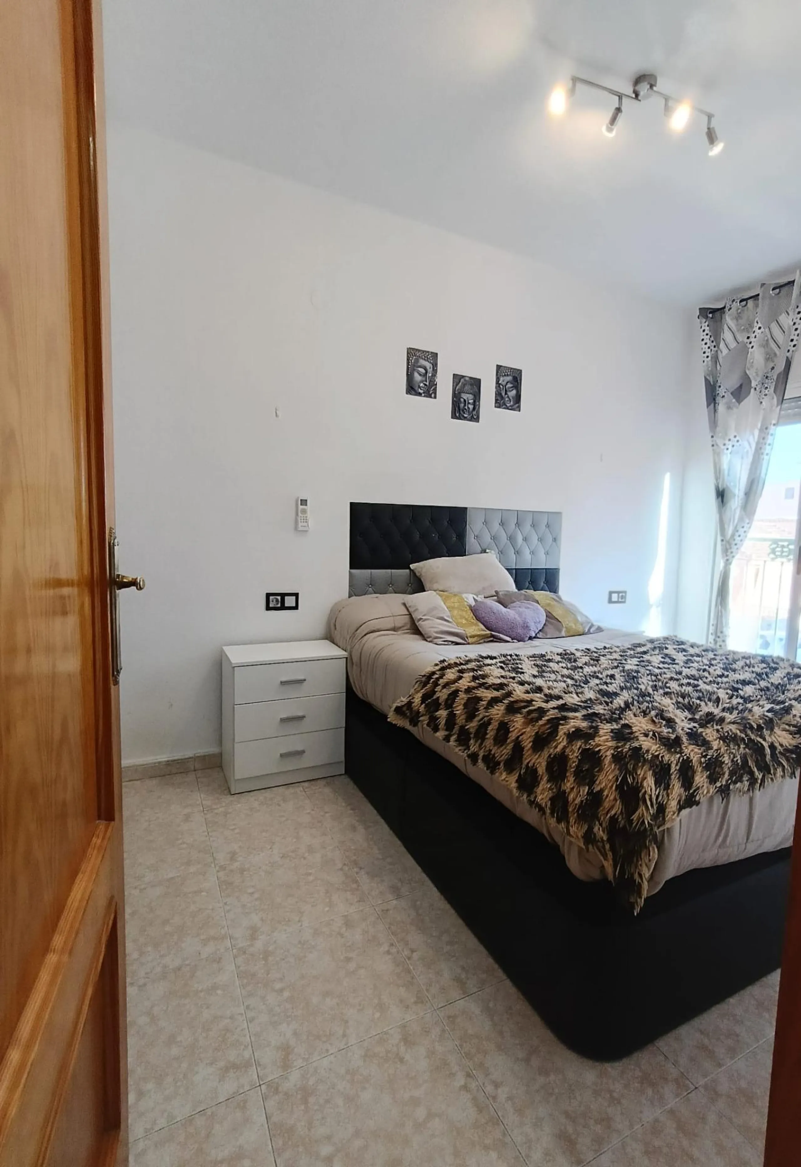 3 BEDROOM, 2 BATHROOM TOWNHOUSE WITH POOL IN LA LAGUNA DE TORREVIEJA