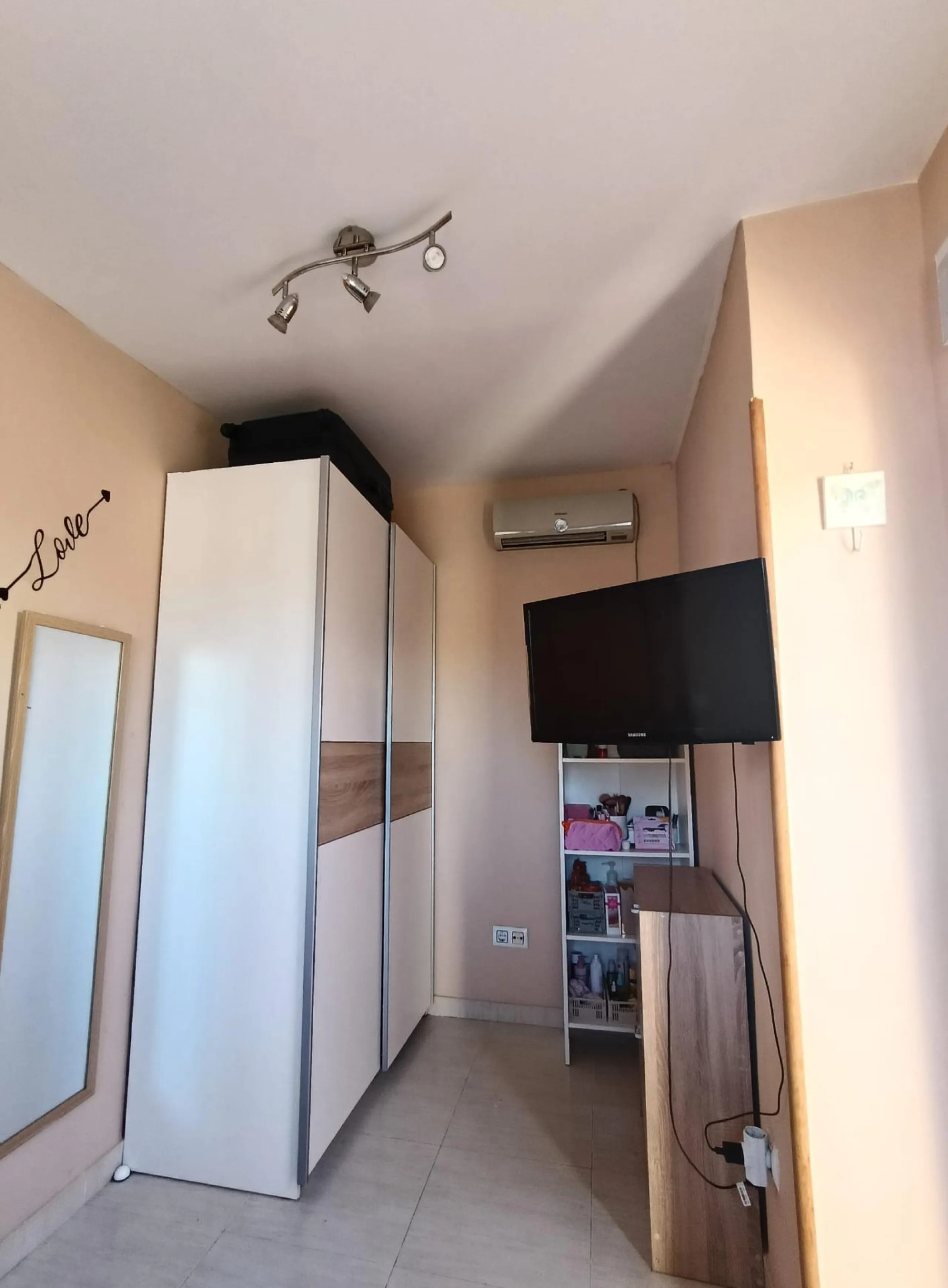 3 BEDROOM, 2 BATHROOM TOWNHOUSE WITH POOL IN LA LAGUNA DE TORREVIEJA