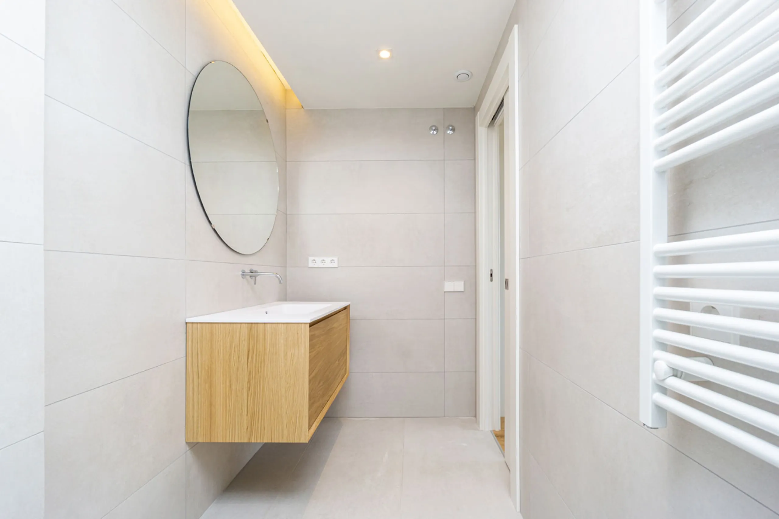 Piso de lujo de diseño contemporáneo en la calle Casanova, Barcelona