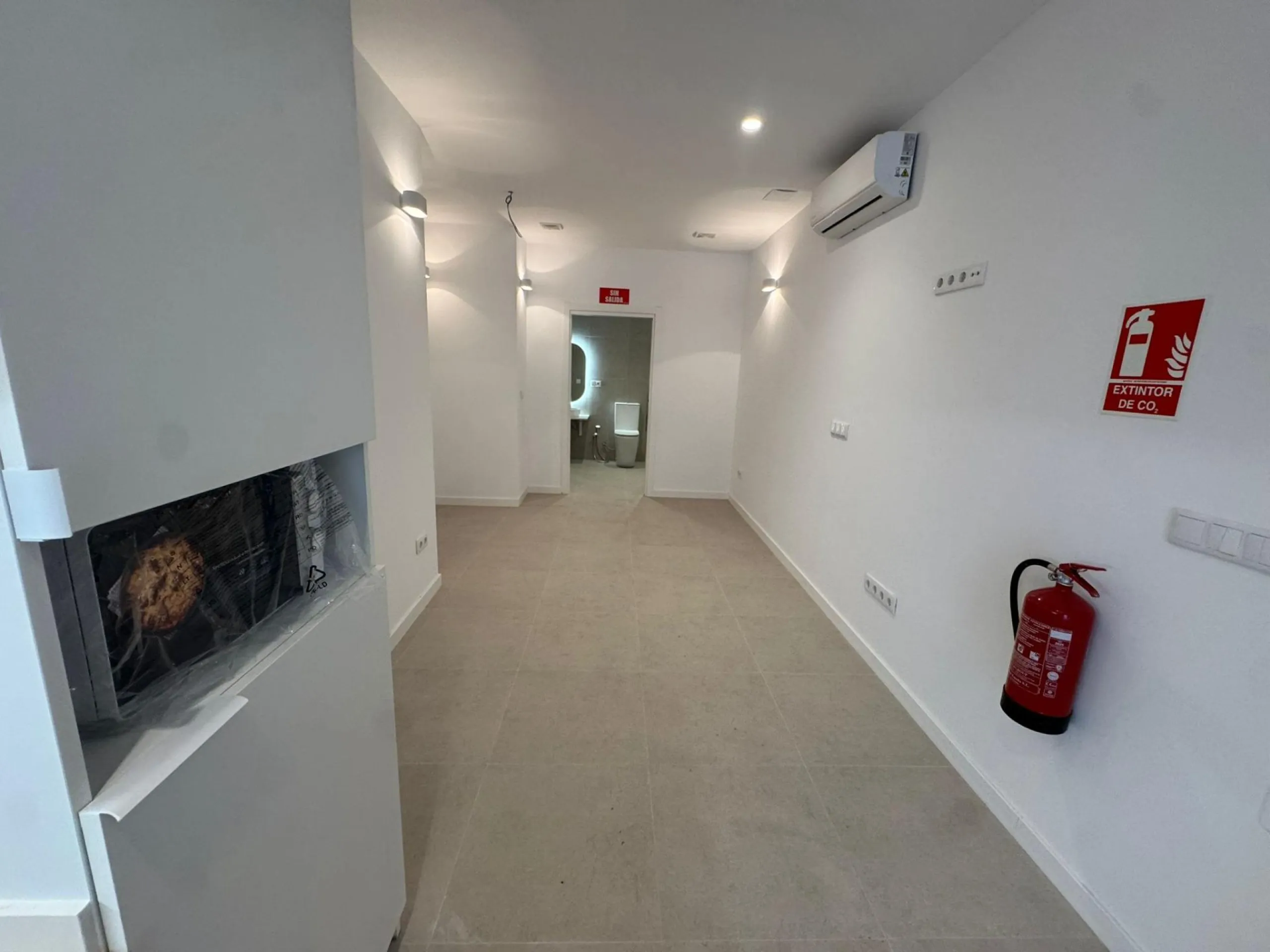 Investment Opportunity – 6 Fully Renovated Apartments Near the Sea in Valencia