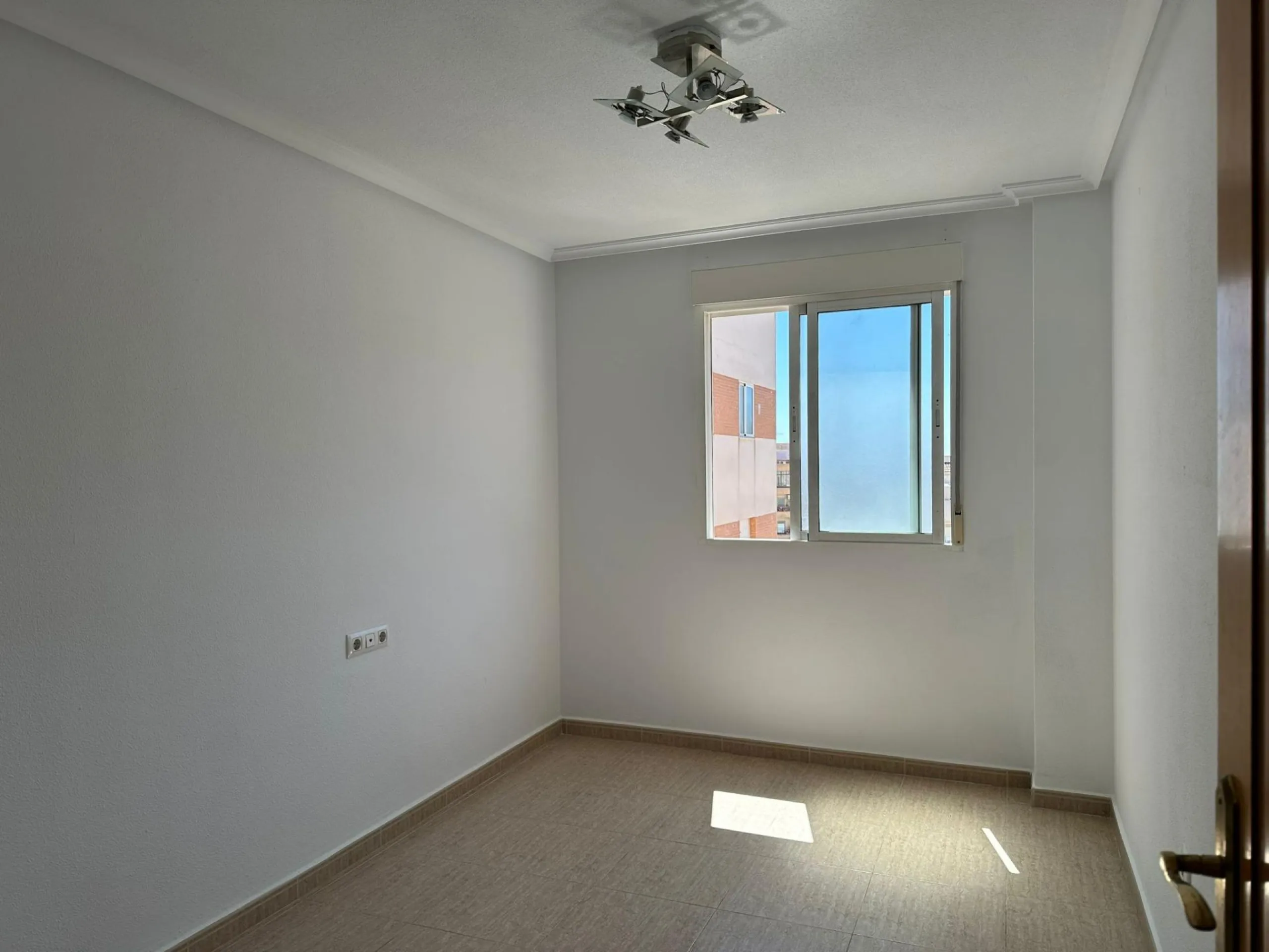 2 Dormitorios , 2 BAÑOS , CENTRO , 149.900€