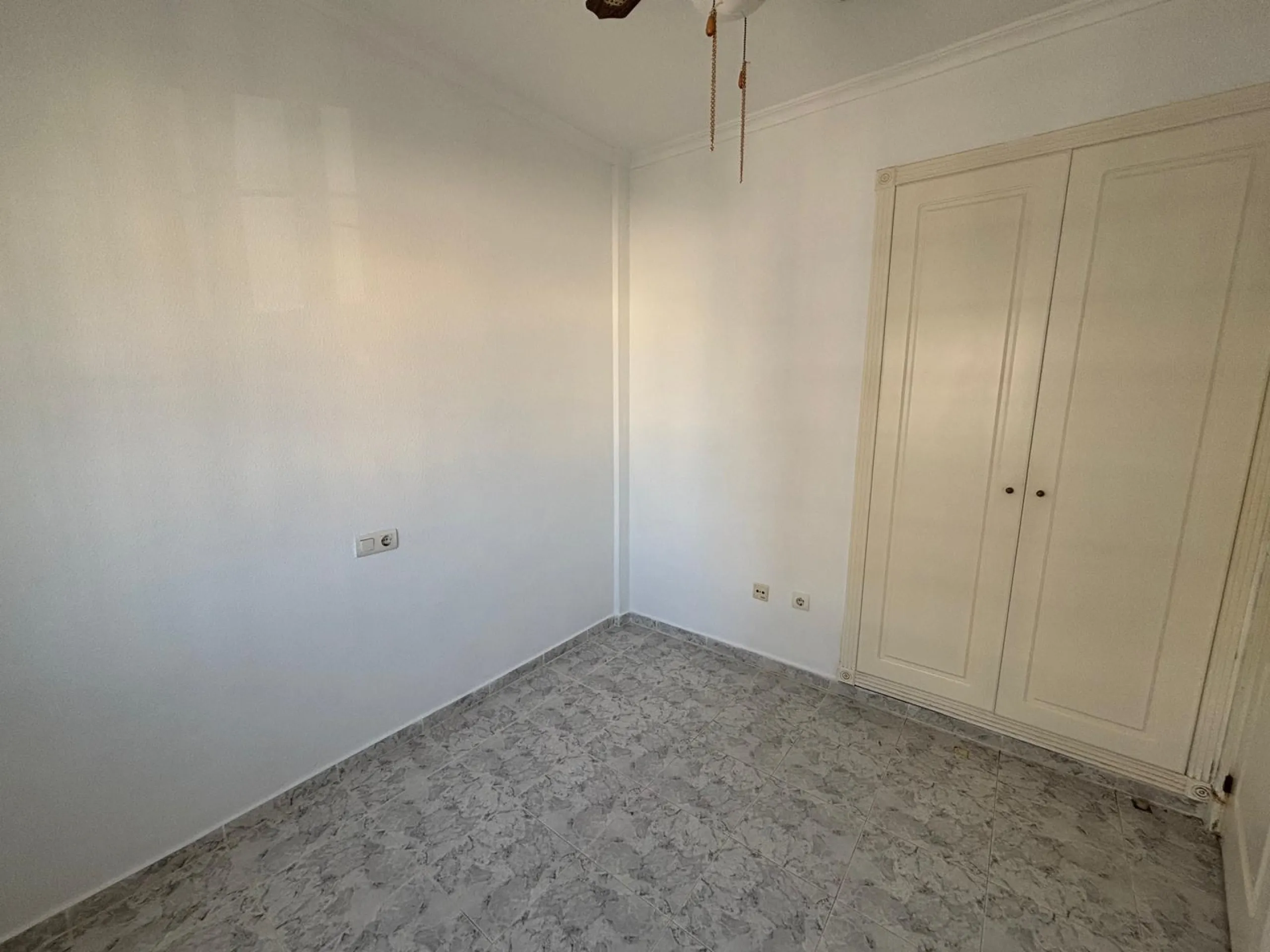 Upper Floor Bungalow with Private Solarium and South Orientation in Aguas Nuevas