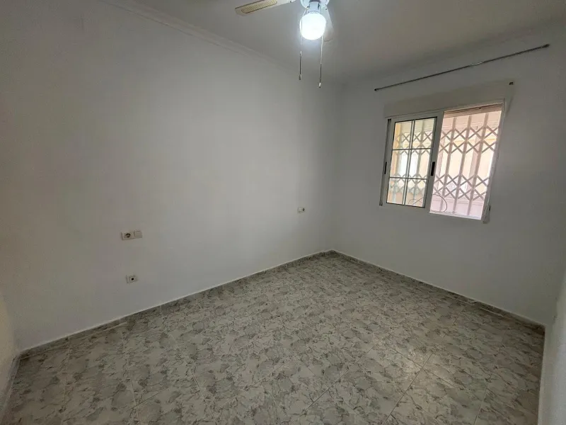 Upper Floor Bungalow with Private Solarium and South Orientation in Aguas Nuevas
