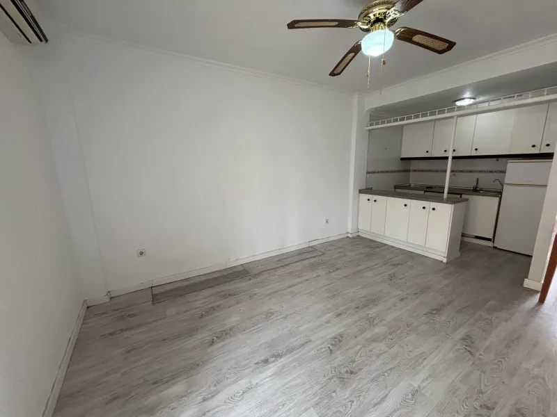 Upper Floor Bungalow with Private Solarium and South Orientation in Aguas Nuevas