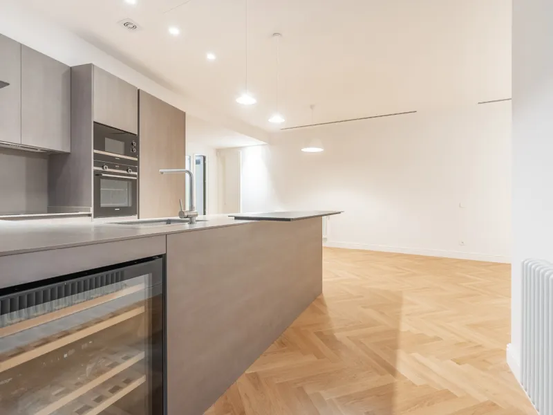 High-End Apartment in Barcelona’s Historic Center, Steps from Las Ramblas