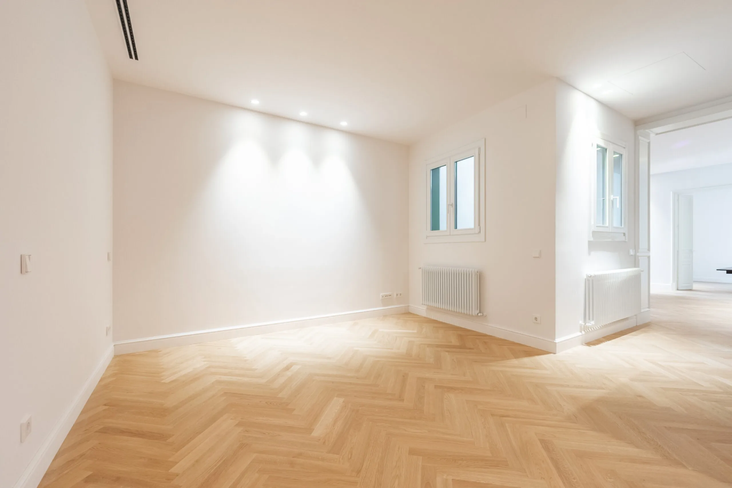 High-End Apartment in Barcelona’s Historic Center, Steps from Las Ramblas