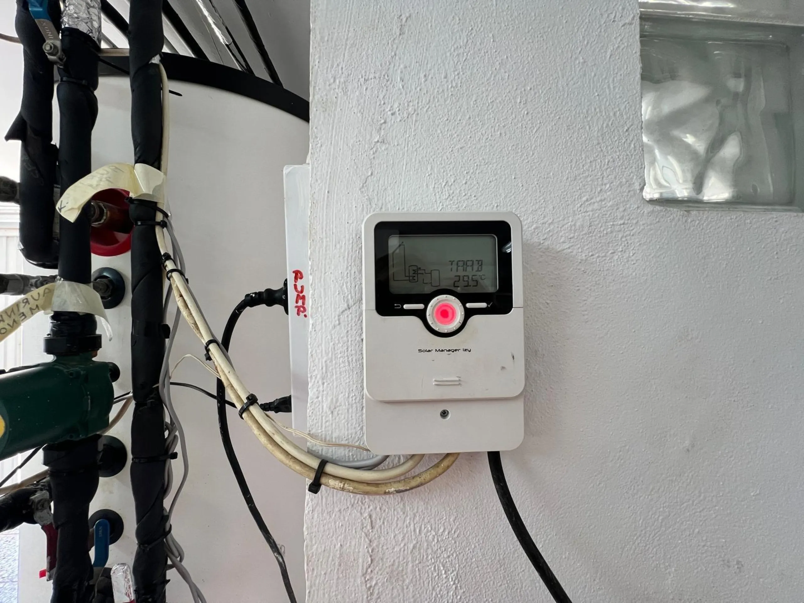 Amplio adosado en esquina en venta en Torre del Moro