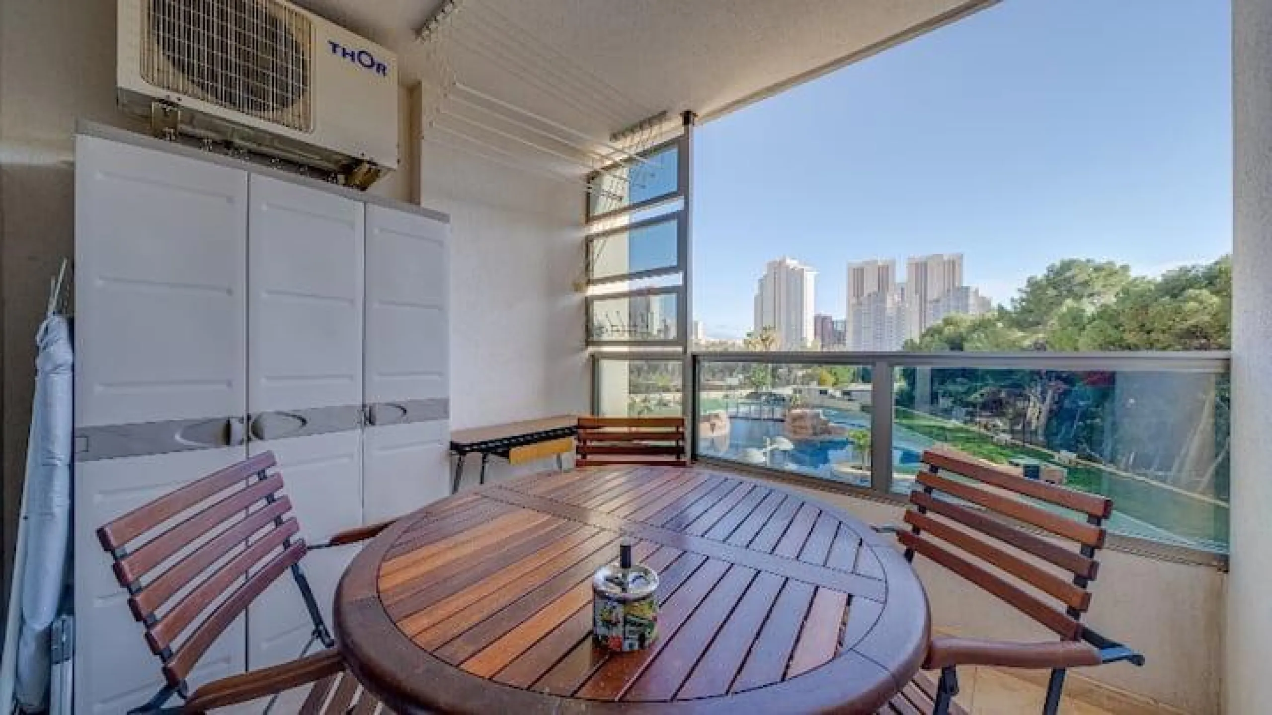 Opportunity in La Cala de Finestrat: Apartment in a Mediterranean Bay near Benidorm** 🏠✨