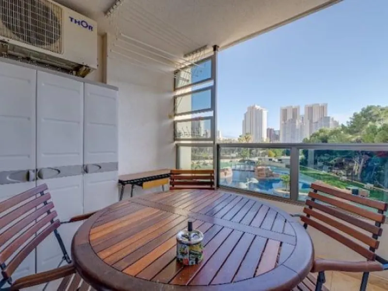 Opportunity in La Cala de Finestrat: Apartment in a Mediterranean Bay near Benidorm** 🏠✨