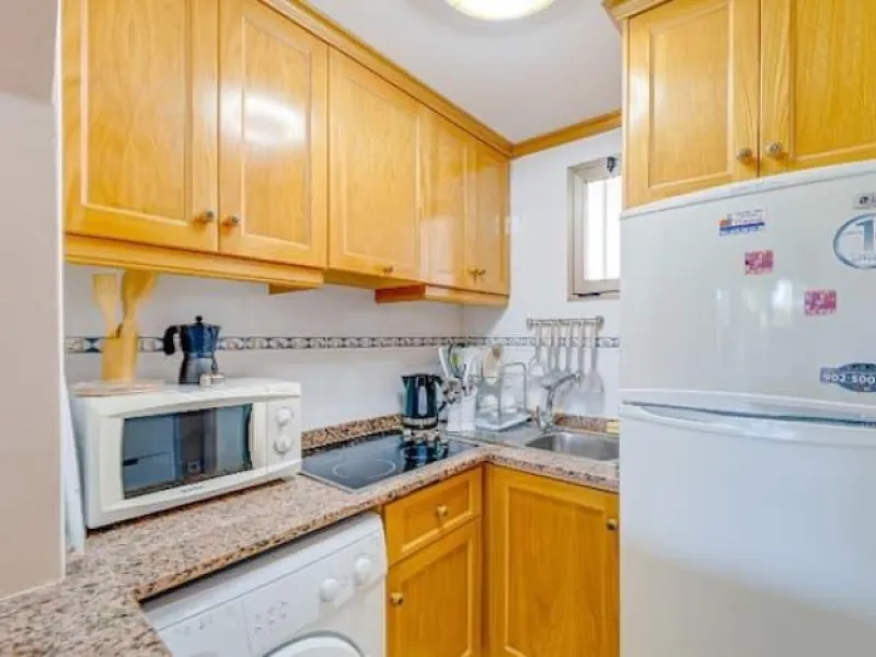 Opportunity in La Cala de Finestrat: Apartment in a Mediterranean Bay near Benidorm** 🏠✨