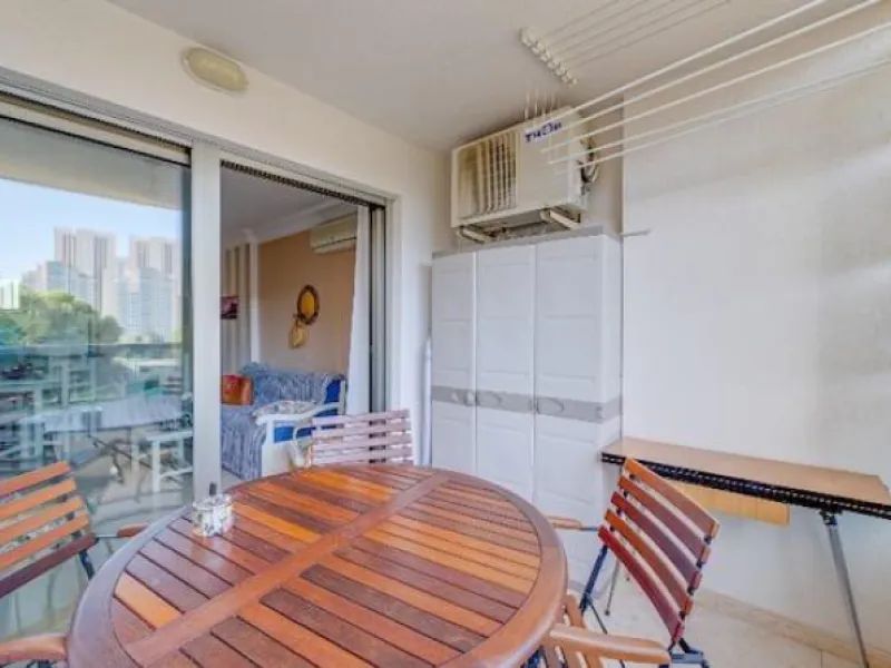 Opportunity in La Cala de Finestrat: Apartment in a Mediterranean Bay near Benidorm** 🏠✨