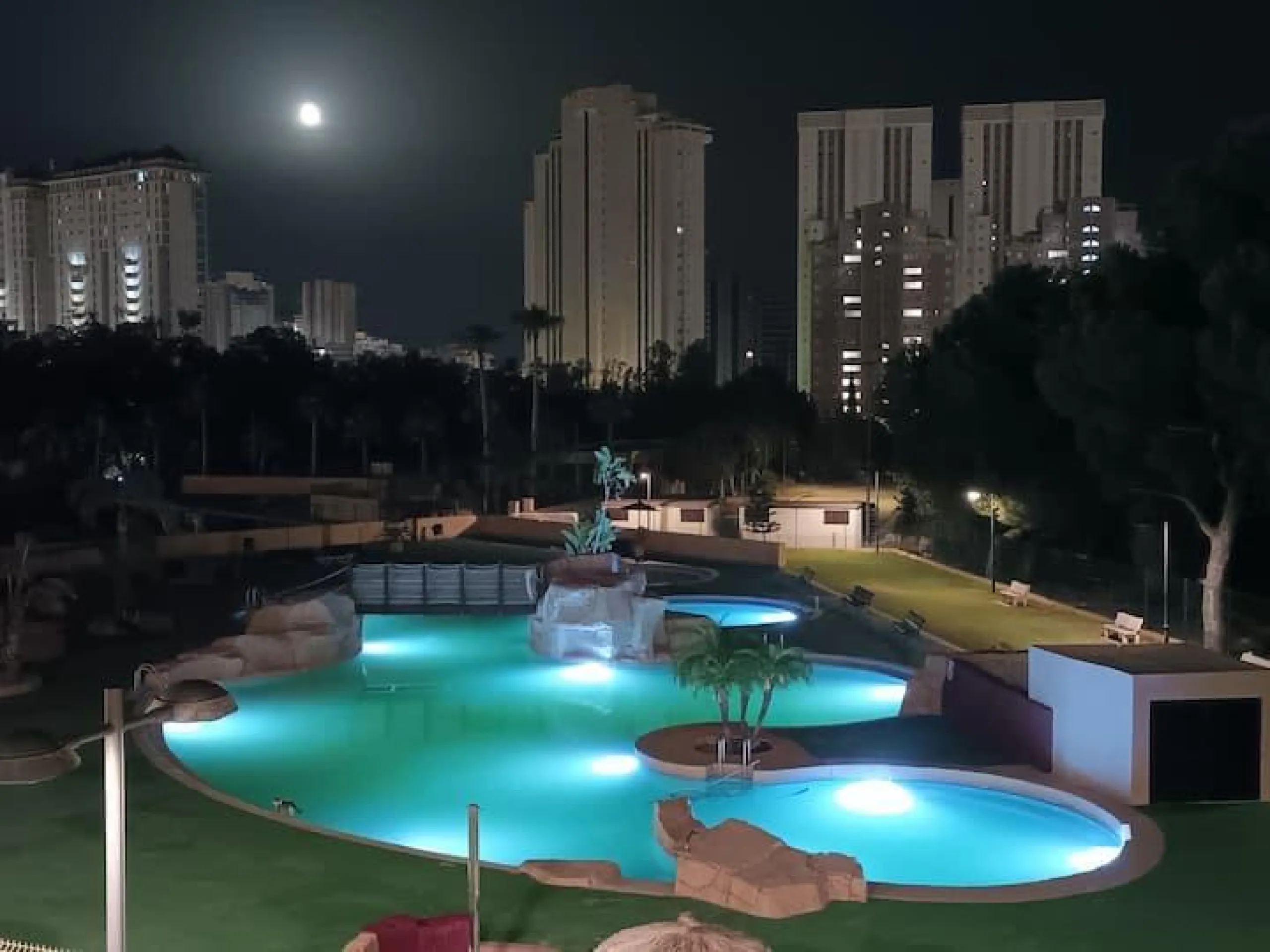 Opportunity in La Cala de Finestrat: Apartment in a Mediterranean Bay near Benidorm** 🏠✨