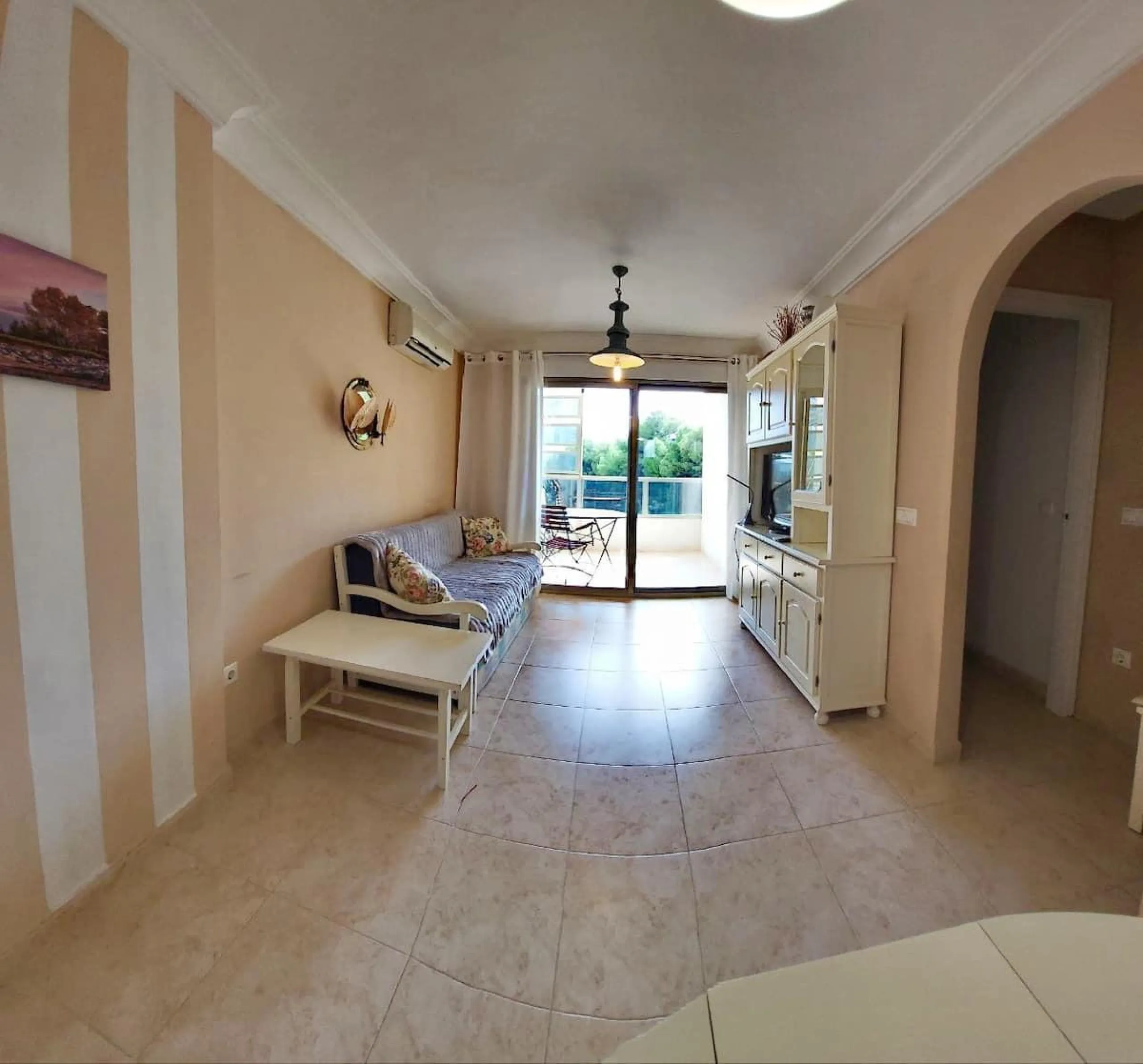 Opportunity in La Cala de Finestrat: Apartment in a Mediterranean Bay near Benidorm** 🏠✨