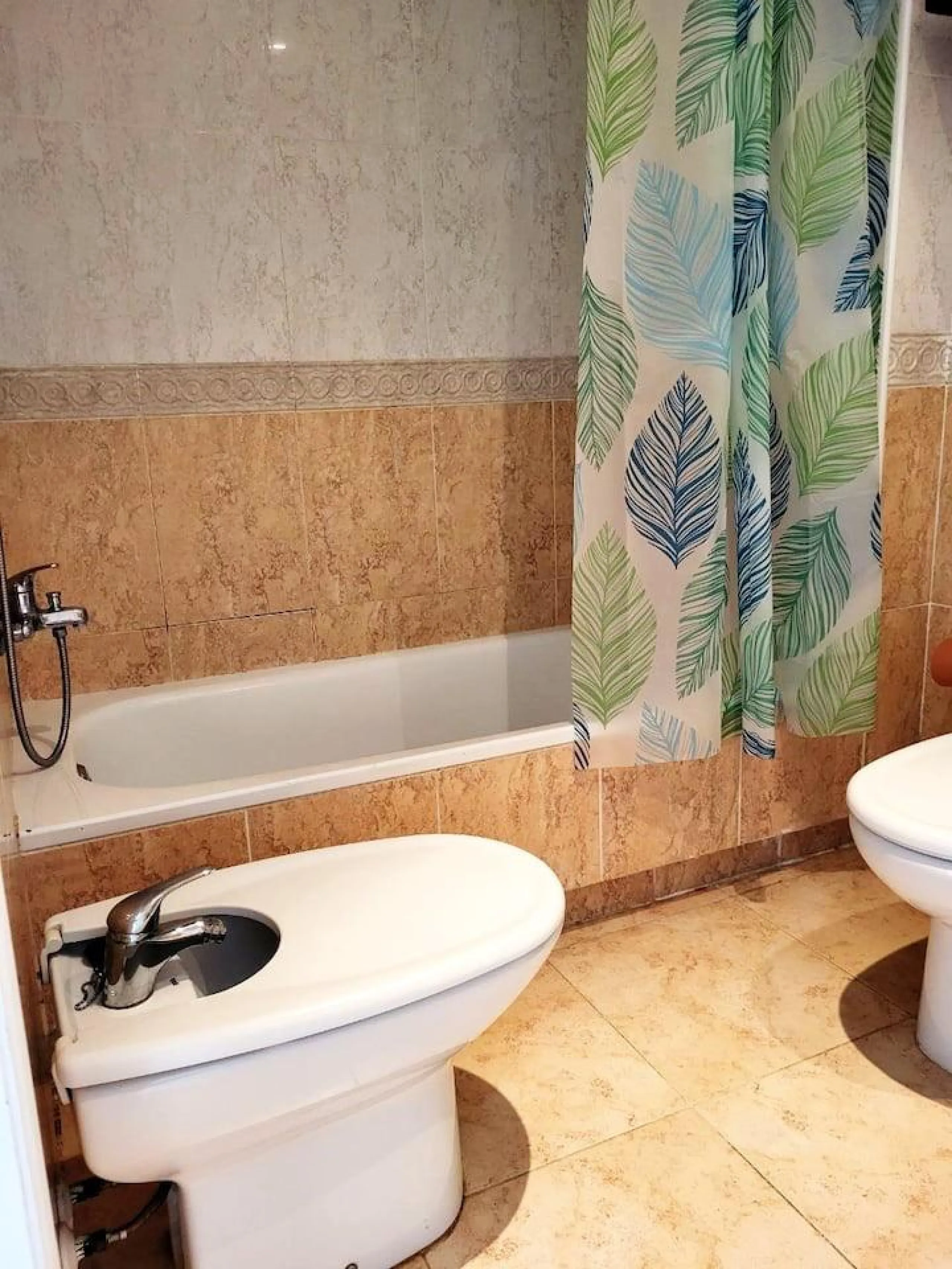 Opportunity in La Cala de Finestrat: Apartment in a Mediterranean Bay near Benidorm** 🏠✨