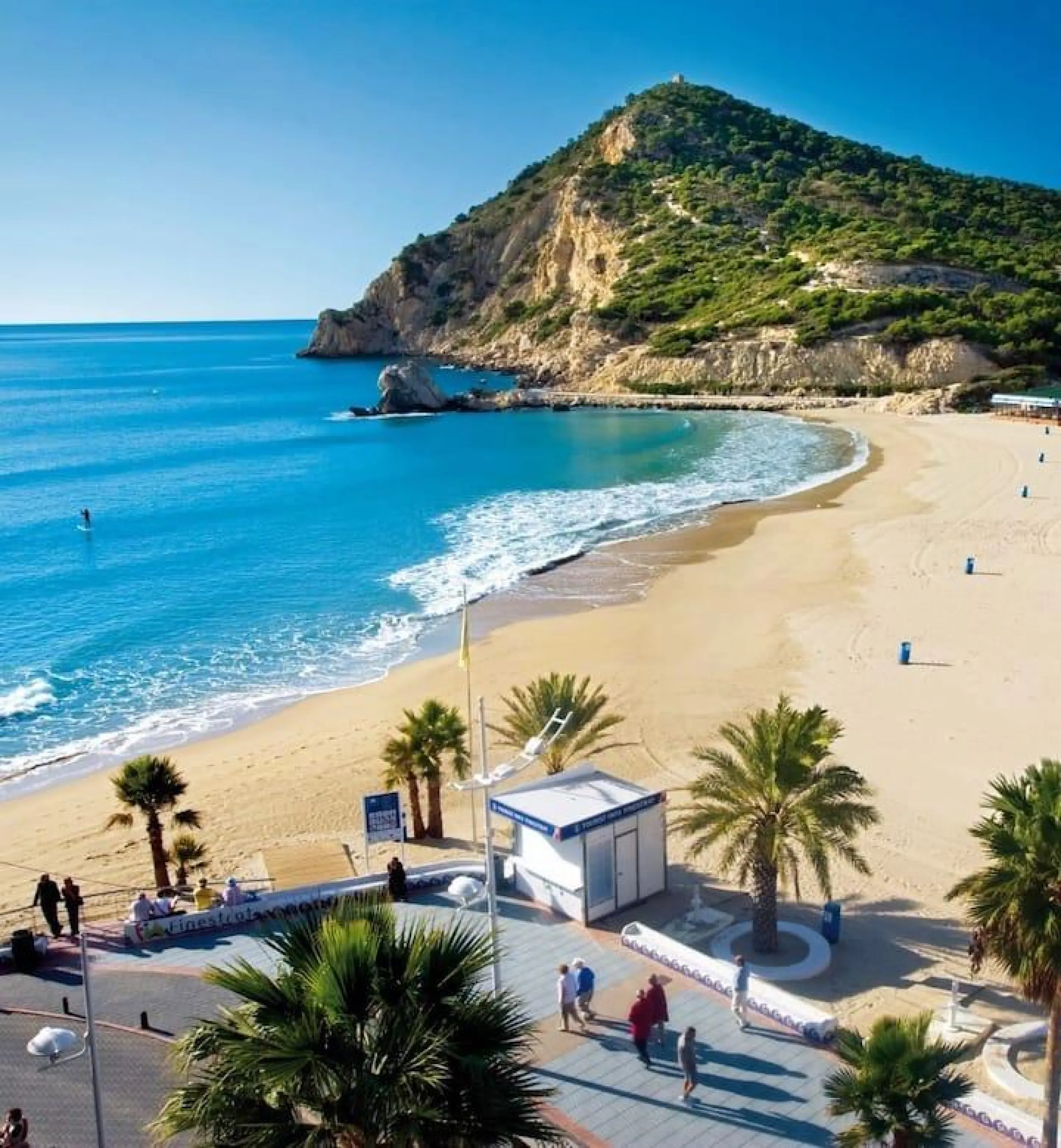 Opportunity in La Cala de Finestrat: Apartment in a Mediterranean Bay near Benidorm** 🏠✨