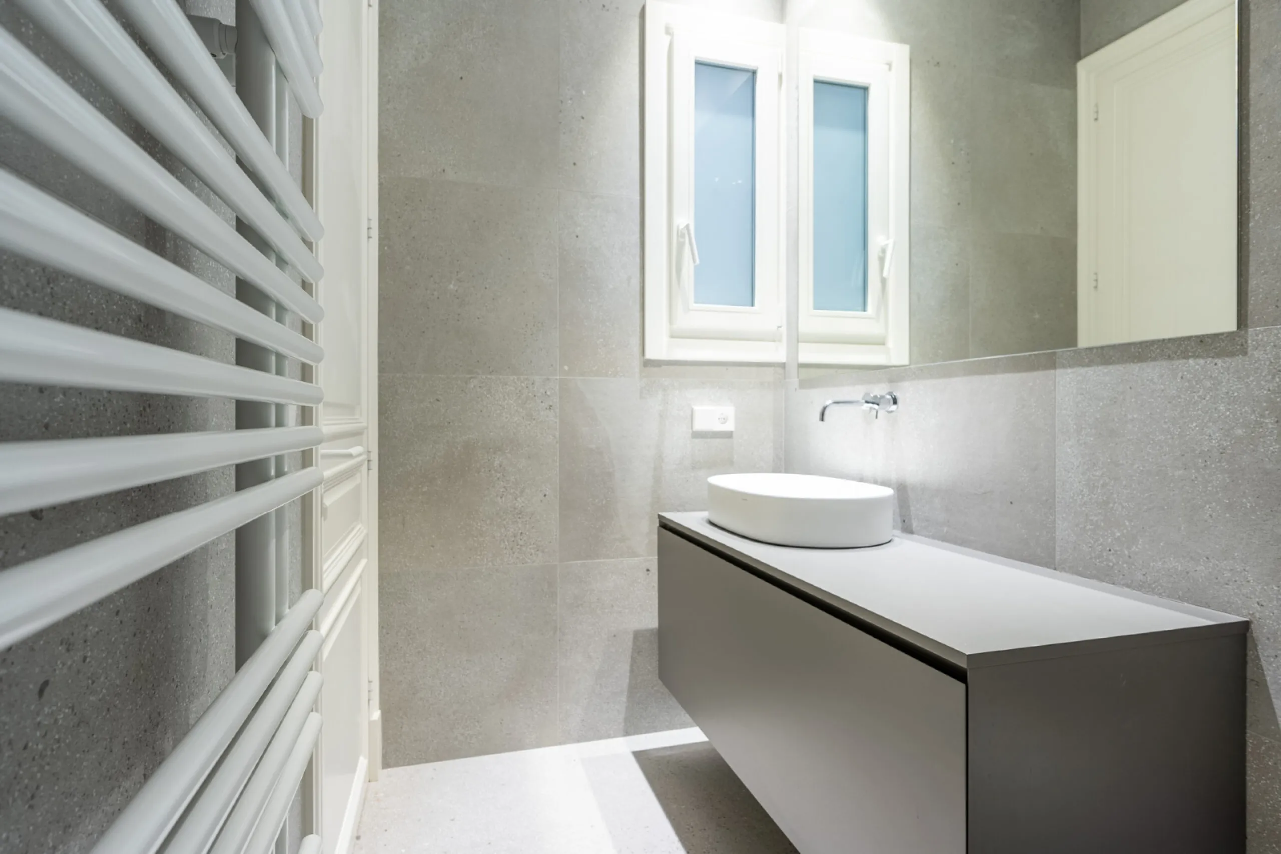 High-End Apartment in Barcelona’s Historic Center, Steps from Las Ramblas