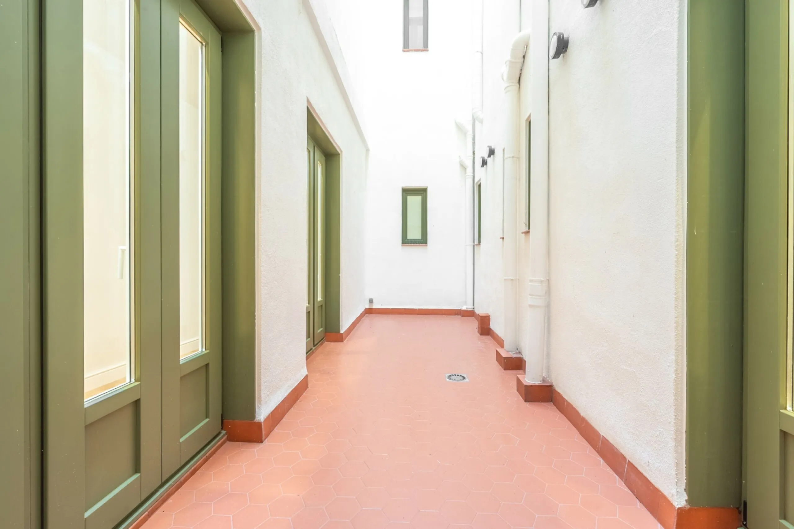 High-End Apartment in Barcelona’s Historic Center, Steps from Las Ramblas