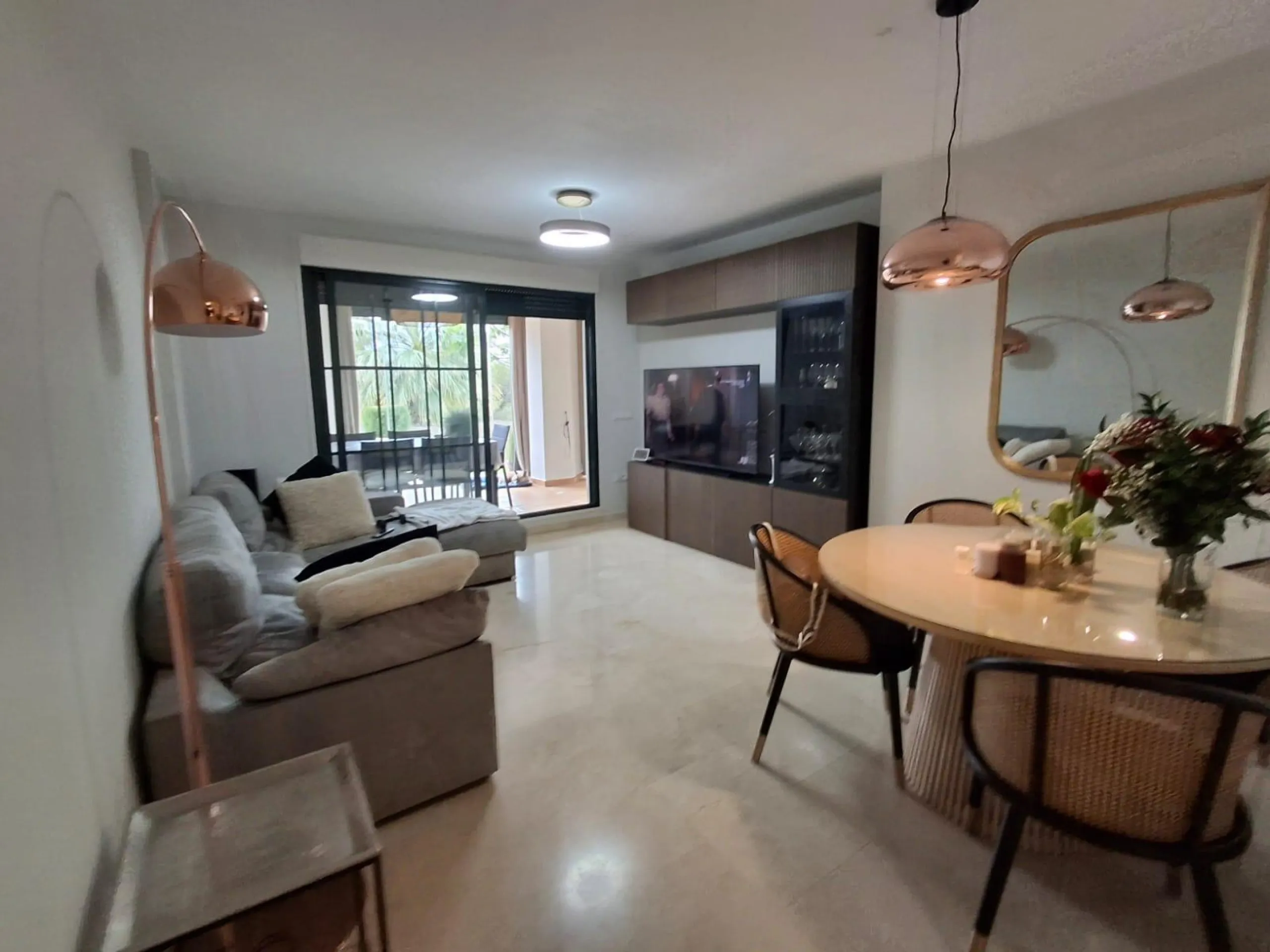 🌿🌊 Apartamento de esquina con gran jardín y vistas al mar en Sierra Cortina 🌊🌿
